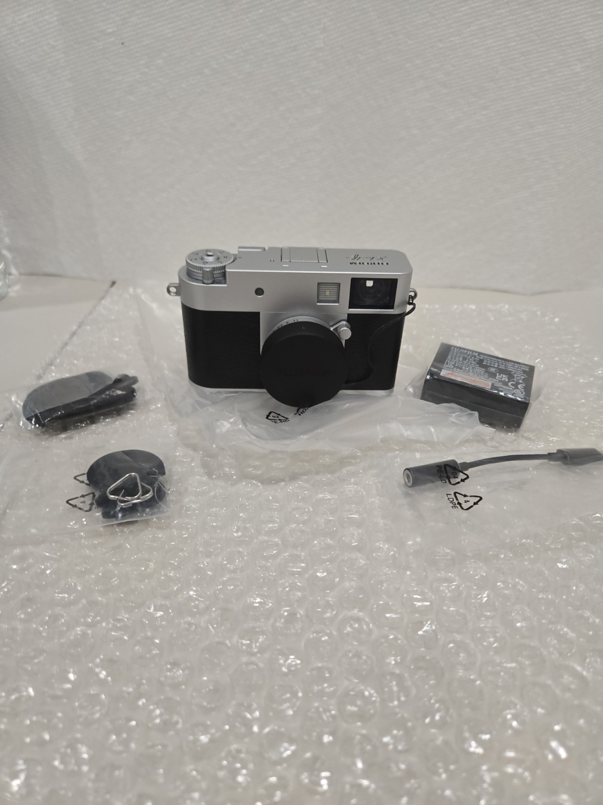 FUJIFILM X half Digital Camera (Silver) NEW