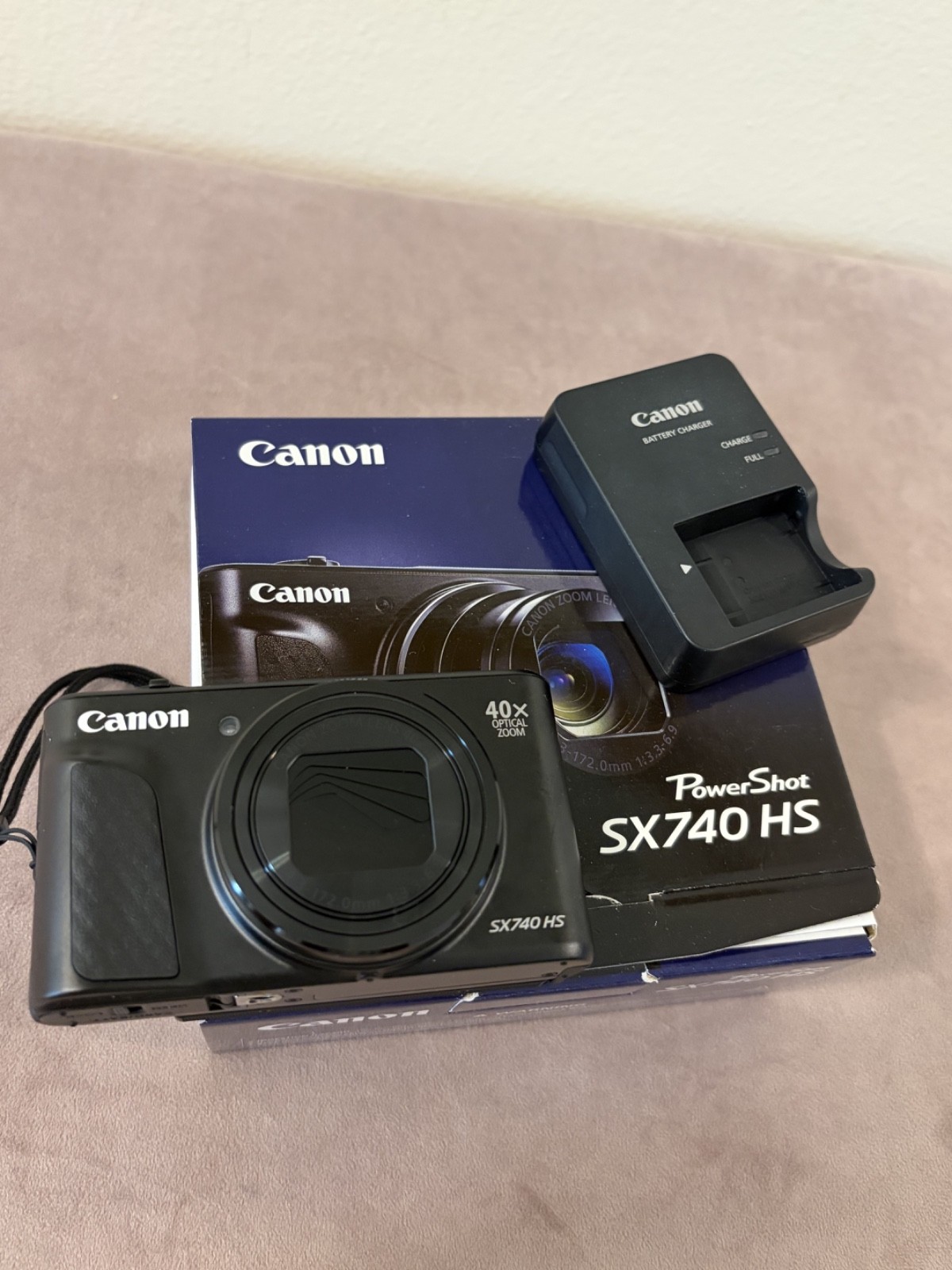 Canon PowerShot SX740 HS (BLACK) 20.3MP