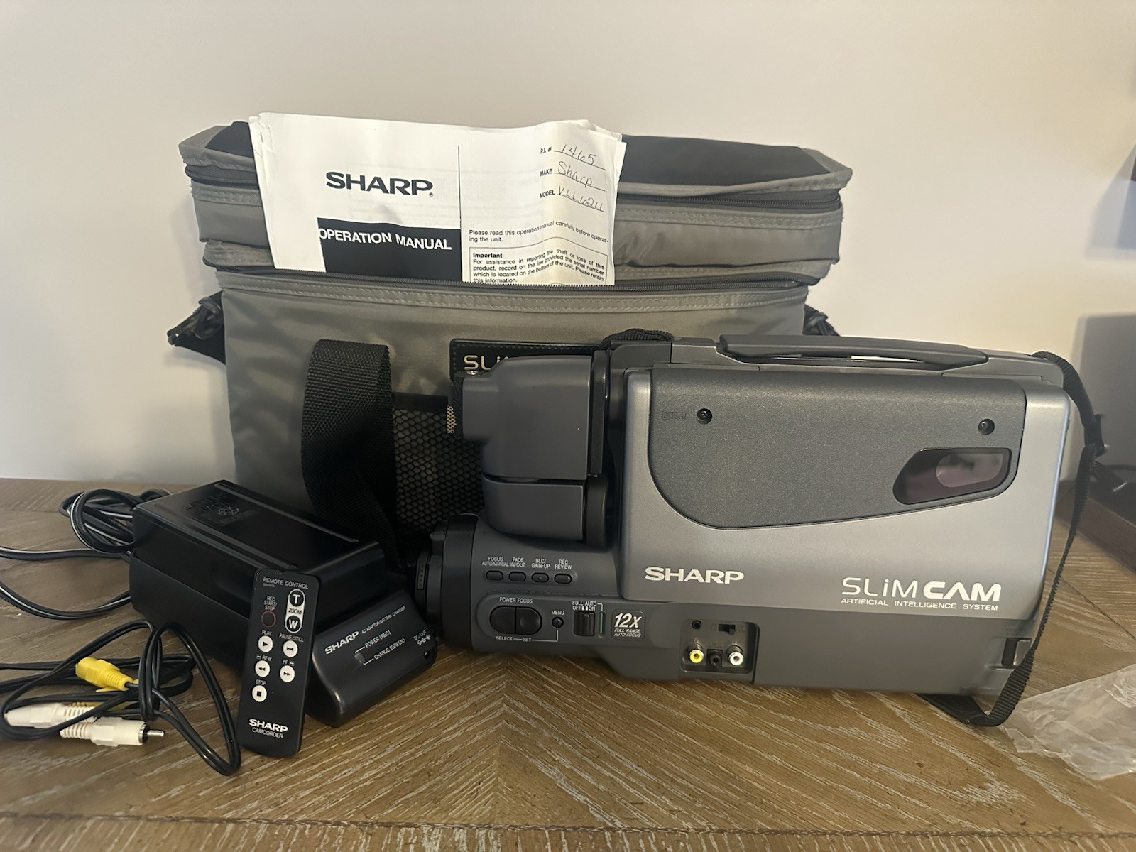 Vintage Sharp SlimCam VHS Camcorder 12x Zoom Gray Handheld Bag Case Cables
