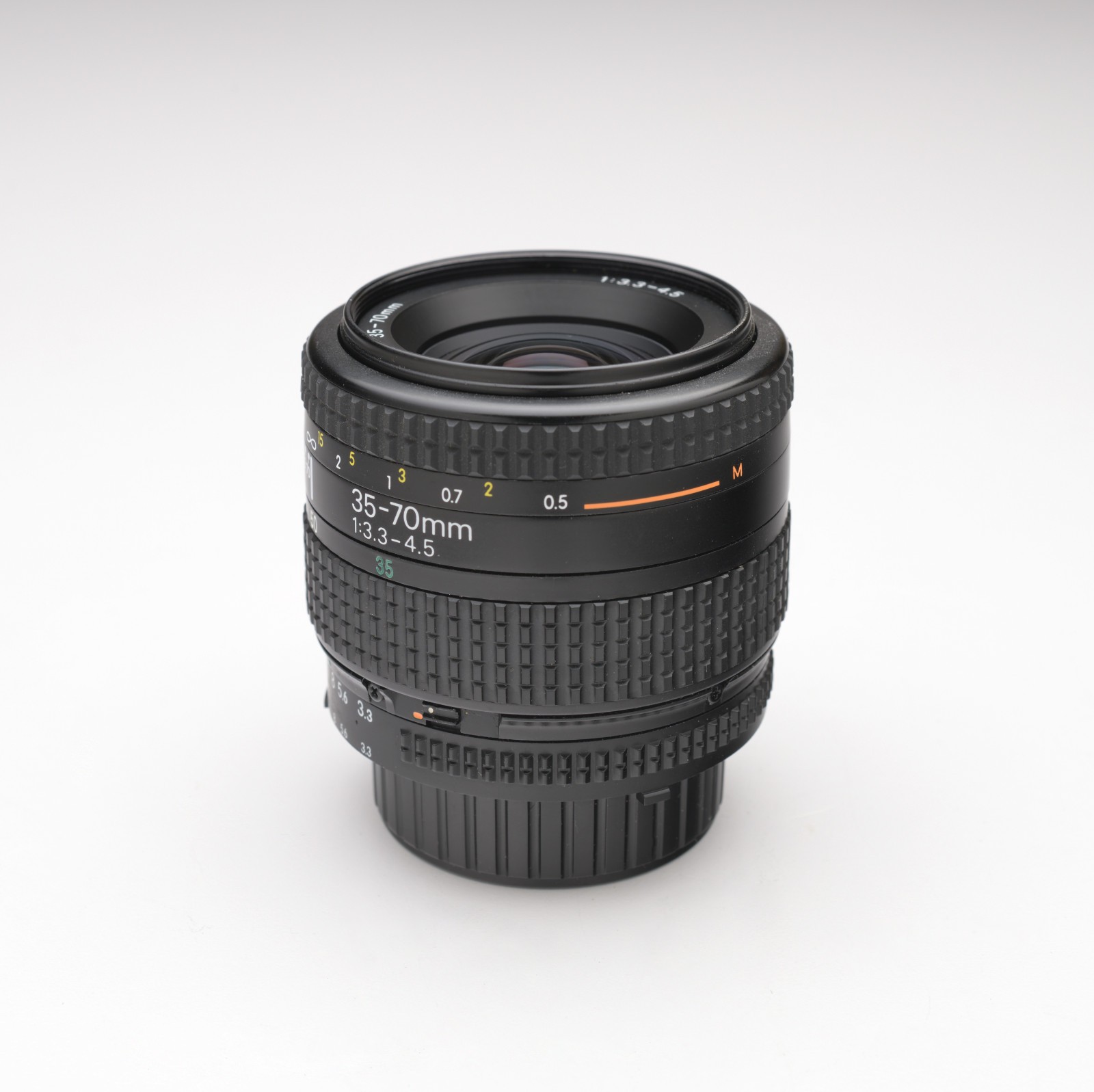 NIKON AF Nikkor 35-70mm f3.3-4.5 F-mount Zoom Lens w/ Caps Later Version