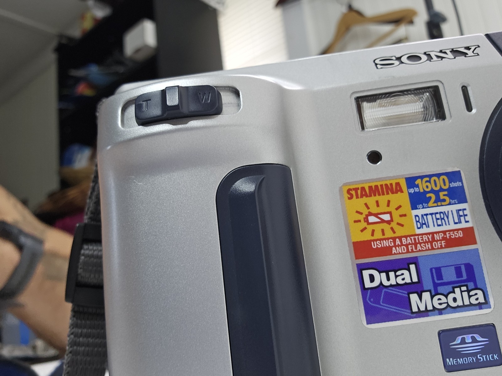 Sony MVC-FD92 Mavica Digital Camera Tested Case 2 Batteries Memory Cards Disks