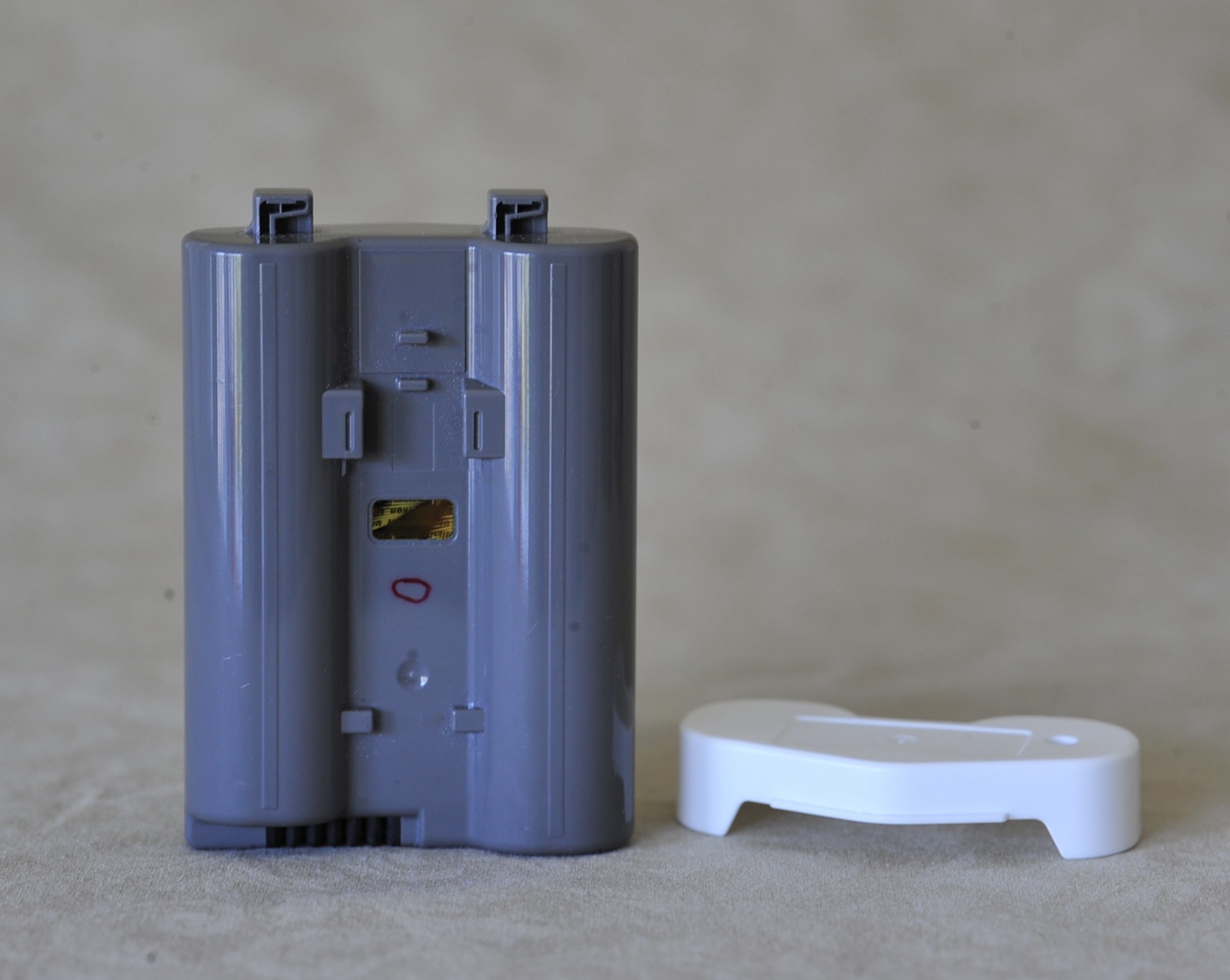 Nikon OEM EN-EL 18 Rechargeable Lithium-Ion Battery