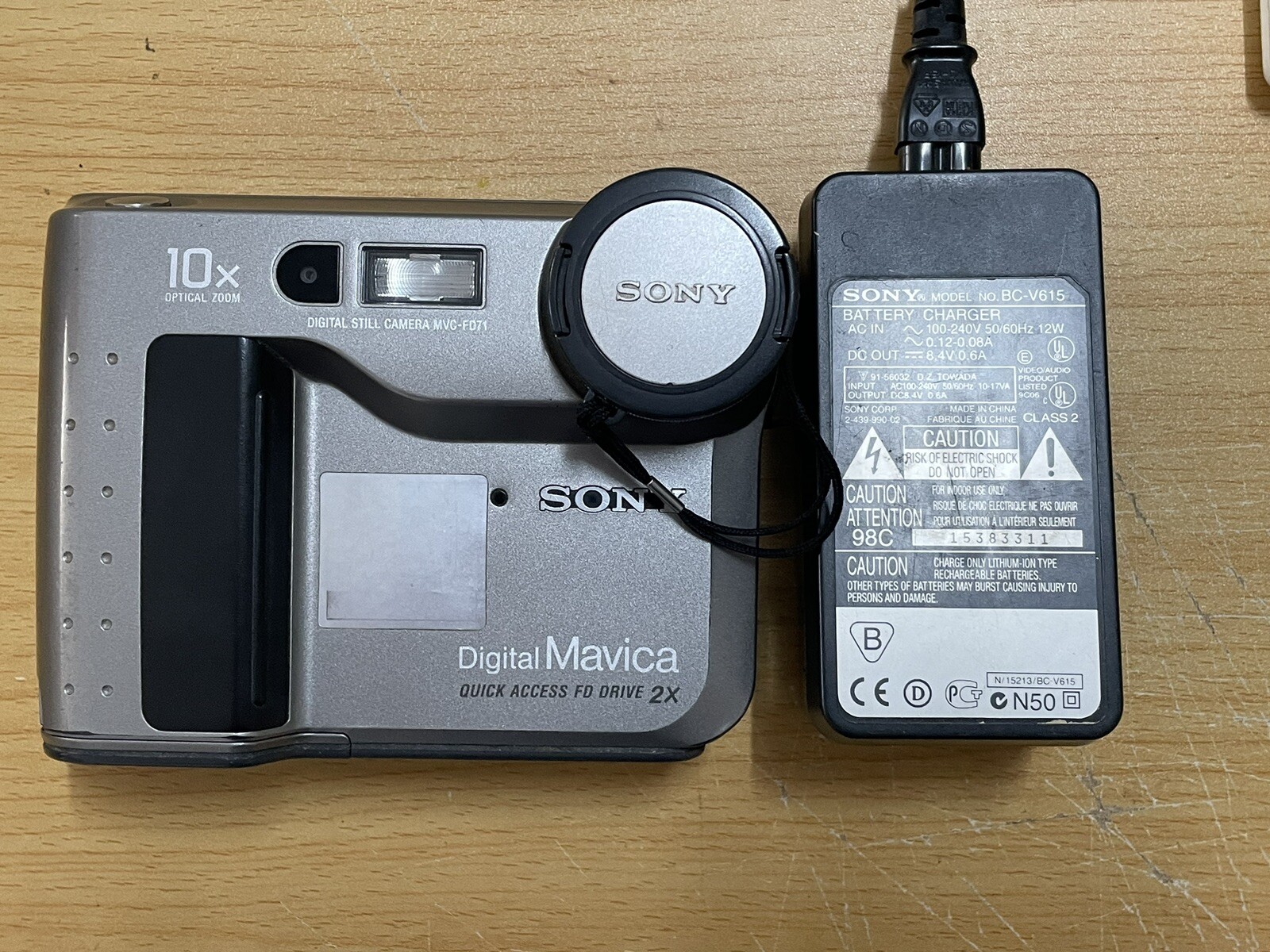 Sony Mavica MVC-FD71 100% Working Digital Camera With Original Battery
