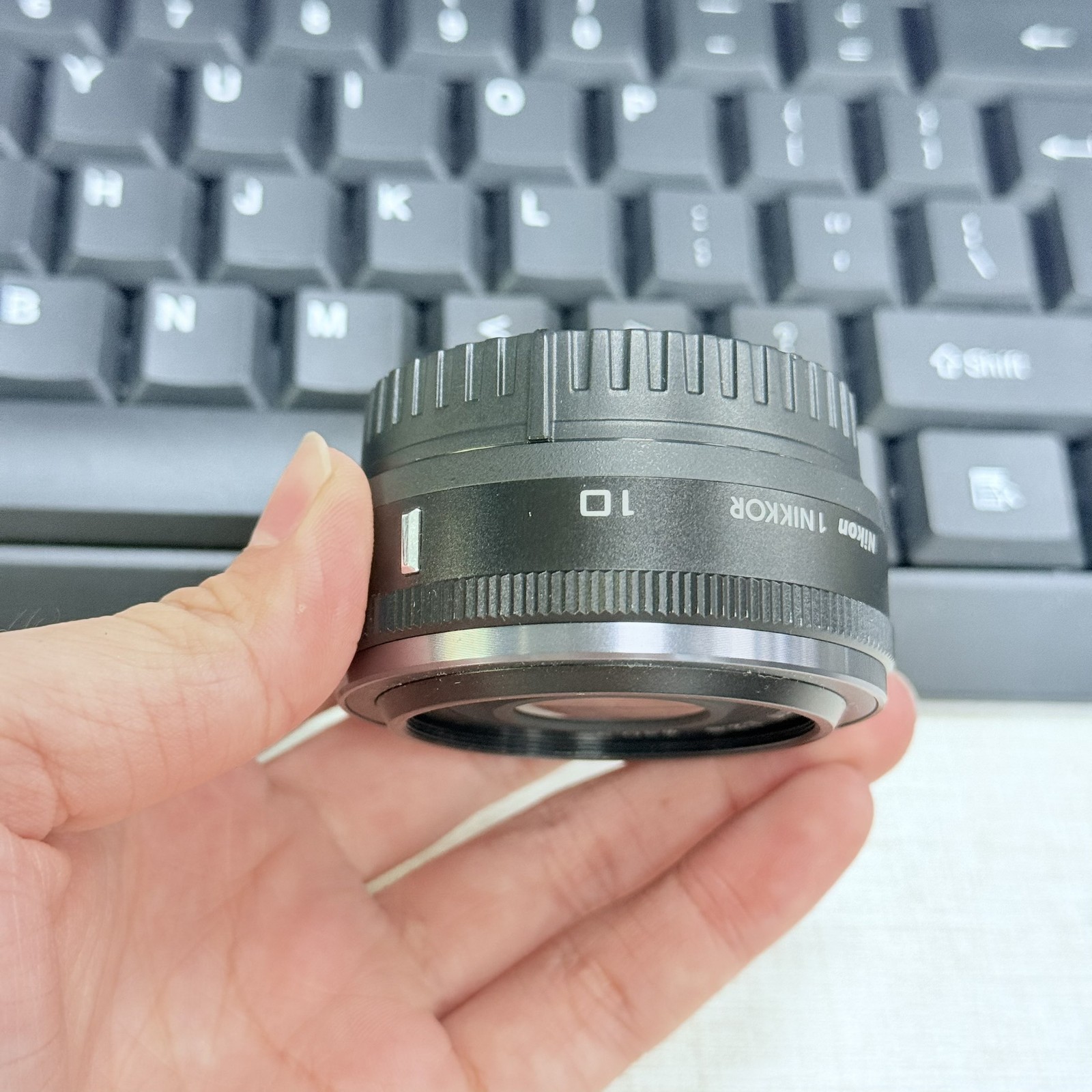 Nikon 1 Nikkor 10mm f/2.8 Black Popular Pancake Lens Sharp & Immersive View