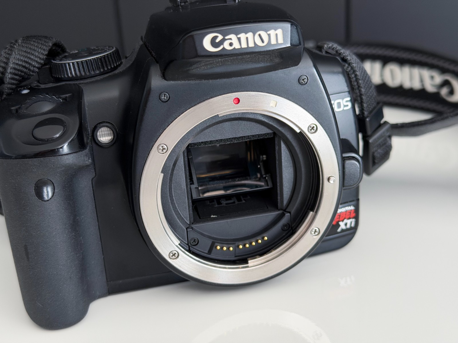 Canon Rebel XTi Camera/Photography Lot with 3 Lenses, bag, and accessories!