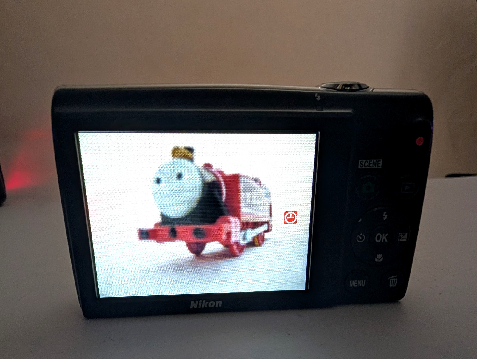 Nikon COOLPIX S5100 Silver 12.2MP 5x Zoom Digital Camera Box Battery Tested Japa