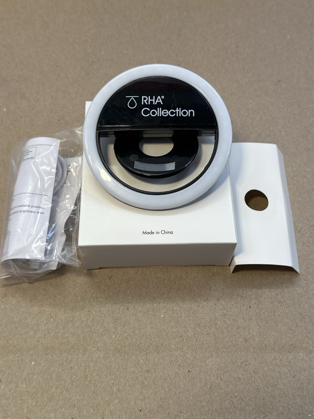 RHA Collection LED Selfie Ring Light – Rechargeable Battery Powered – Clip