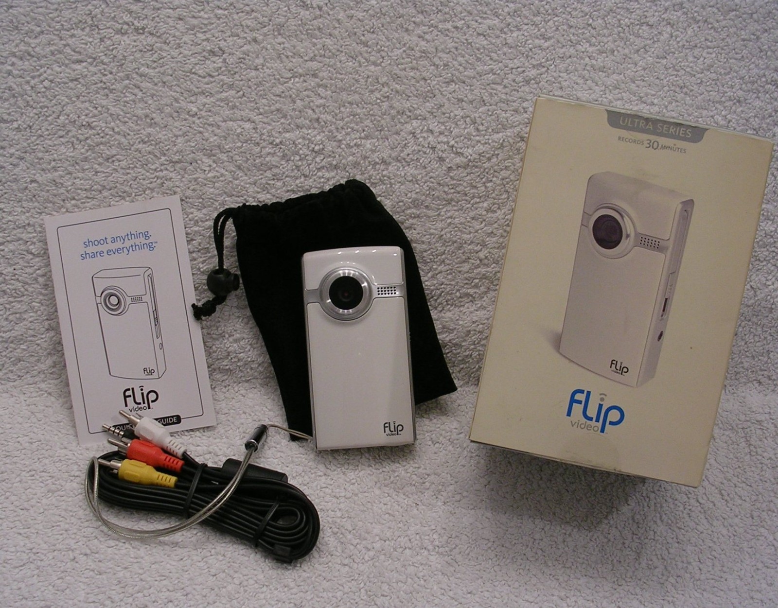 Flip Video Ultra Series 1GB Memory – 30 Minutes Video Recording – F230W Working