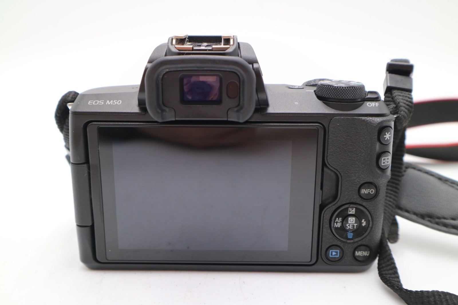 Canon M50 24MP Camera kit with 15-45mm STM Lens, S. Count 3000, 1 Year Warranty