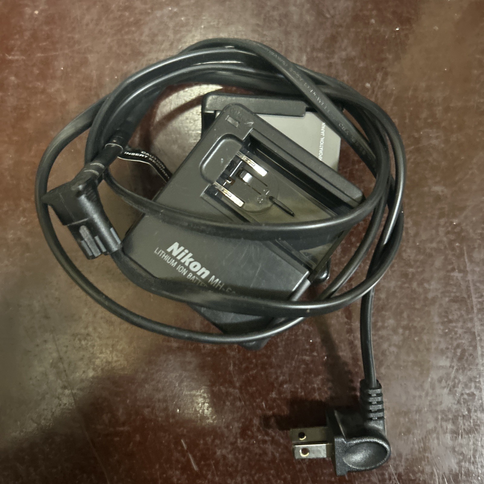 NIKON MH-23 & MH-53 BATTERY CHARGERs both turn on battery not available to test