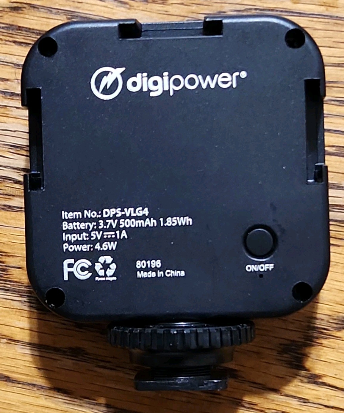 Digipower LED rechargeable Light for Universal Camera, video with mini tripod