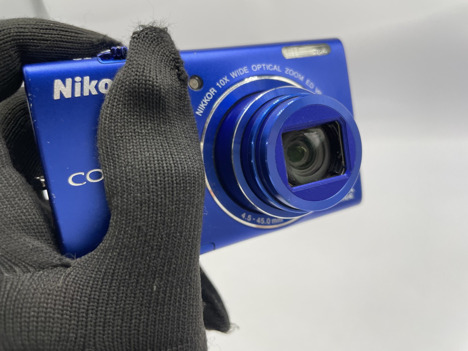 Excellent Nikon COOLPIX S6200 16.0MP Digital Compact Camera silver 0460