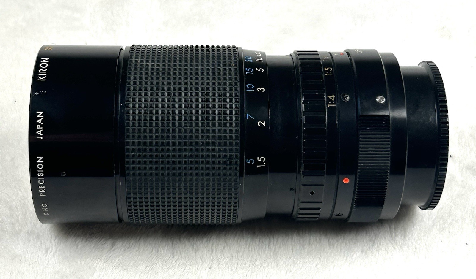 Kiron 35–135mm f/3.5–4.5 Macro 1:4 Zoom Lens w/ Case