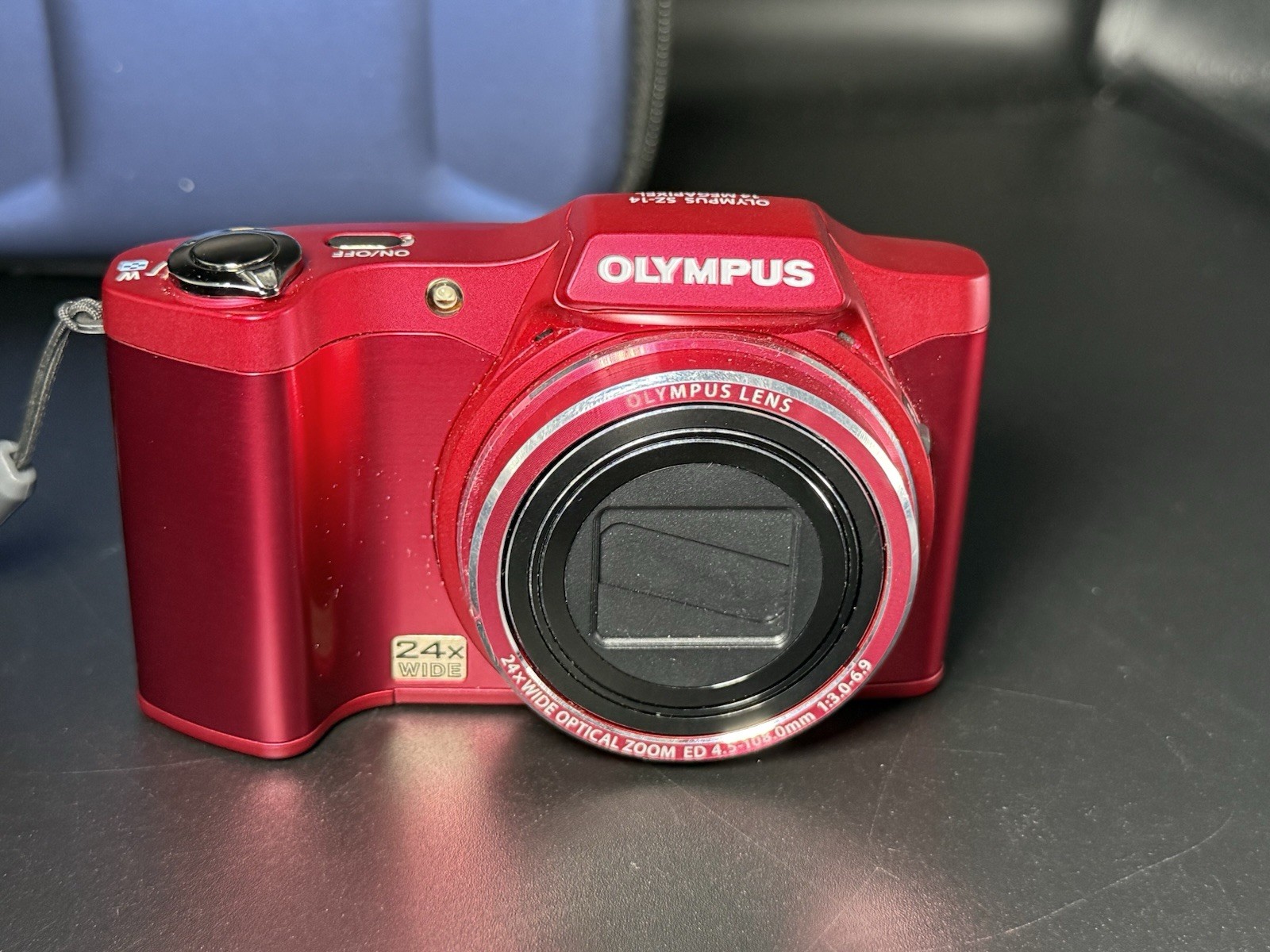 Olympus SZ-14 Digital Camera 14.0MP w/ Battery, Charger & SD Card Tested, Red