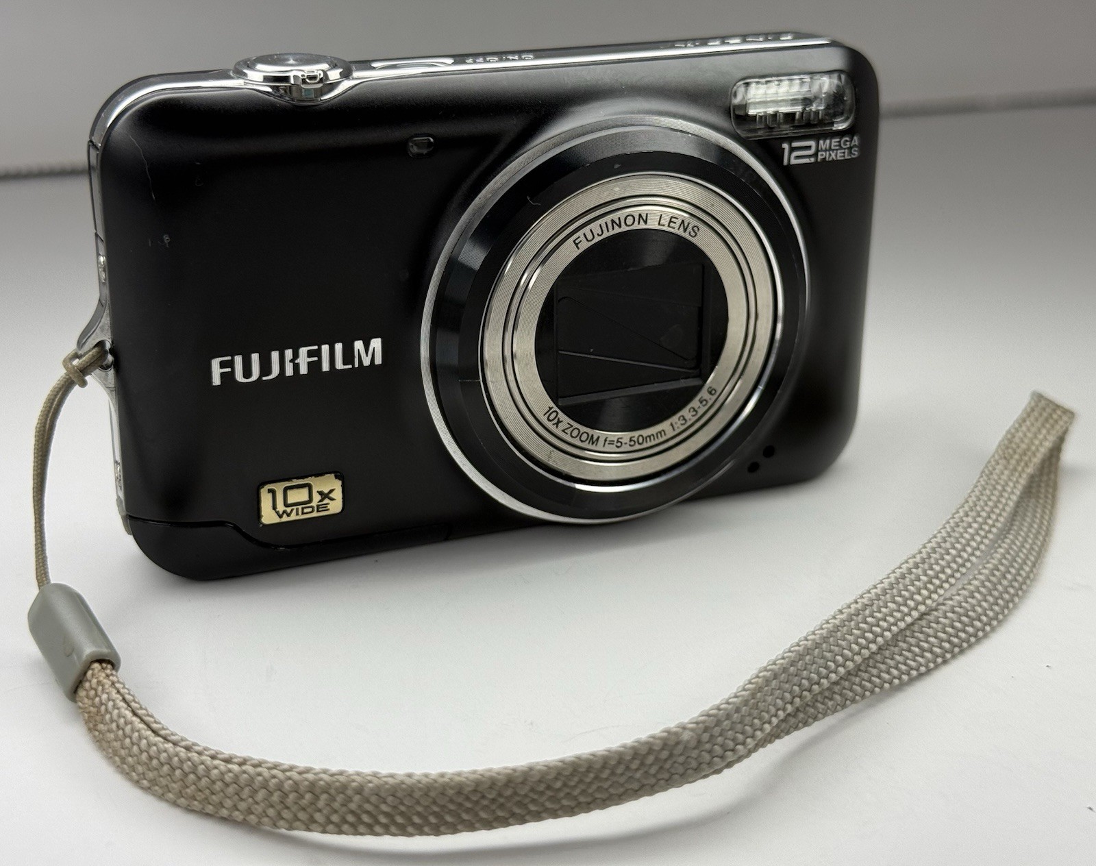 Fujifilm FinePix JZ300 12MP Digital Camera Black 10x Zoom Works W/ Screen Issue!