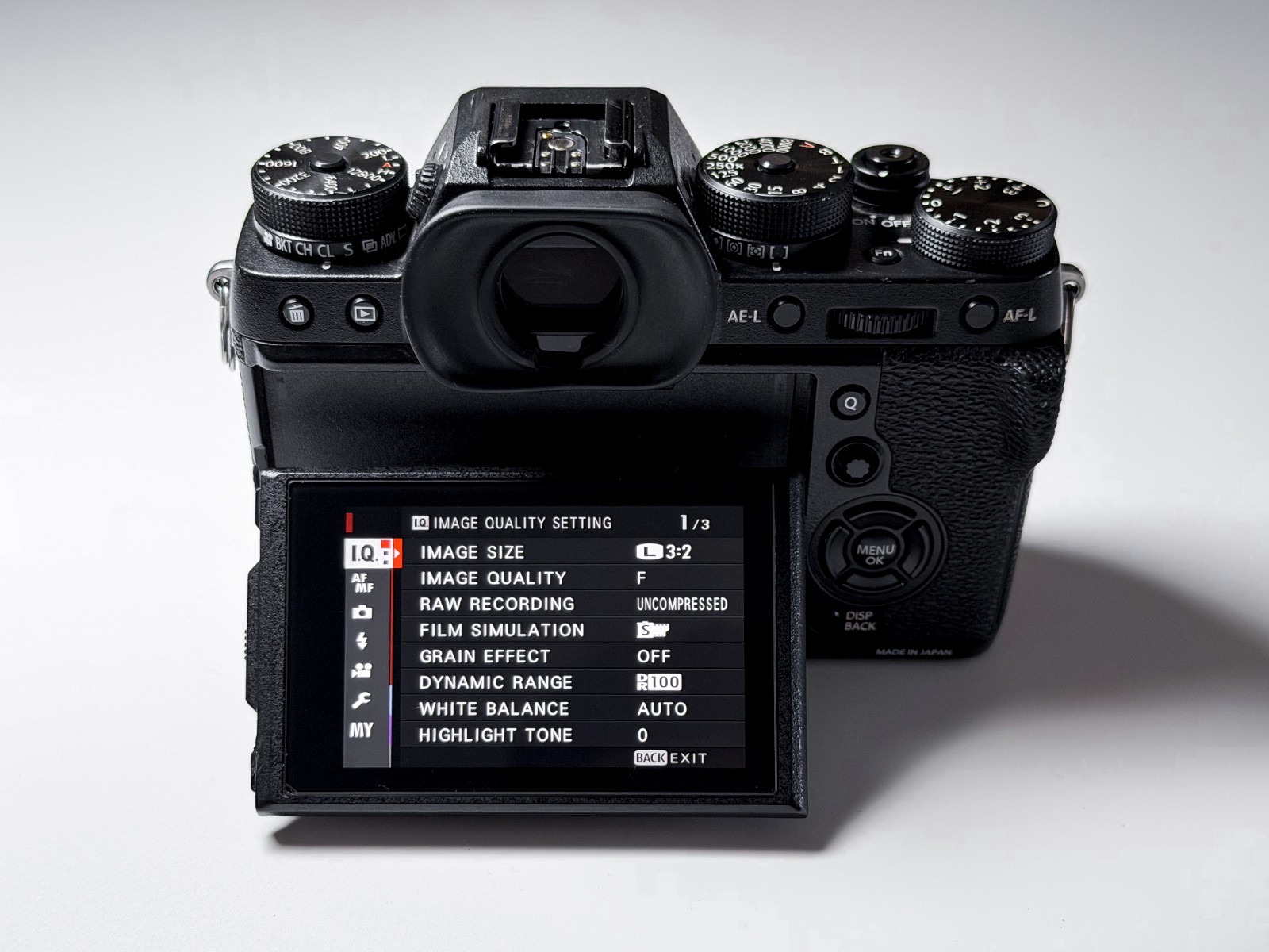 Fujifilm X-T2 Mirrorless Body 4K Fuji XT2 – 1 Year Warranty, Excellent