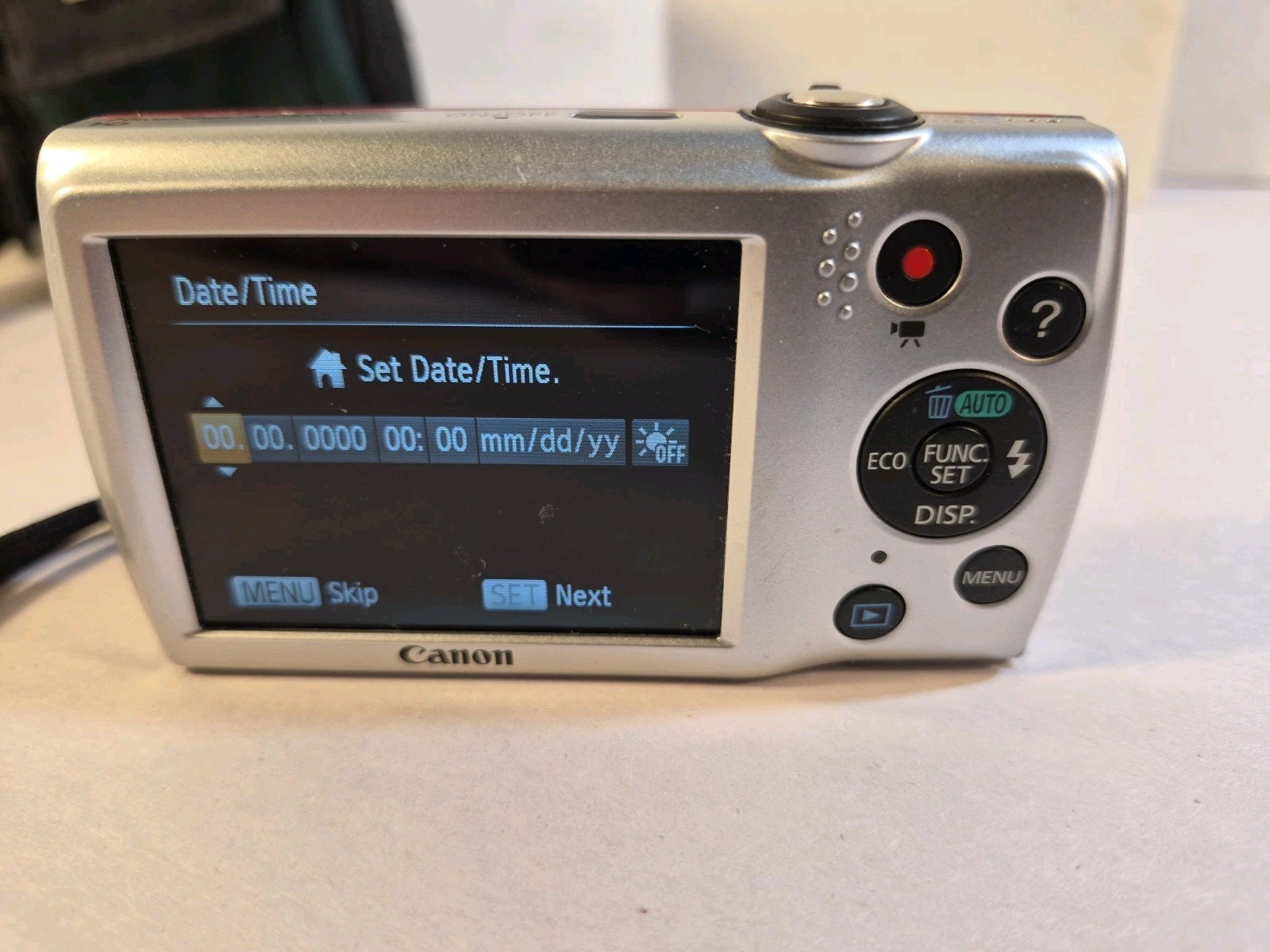 Canon PowerShot A2500 HD 16.0MP Red Digital Camera Case Battery Tested & Works