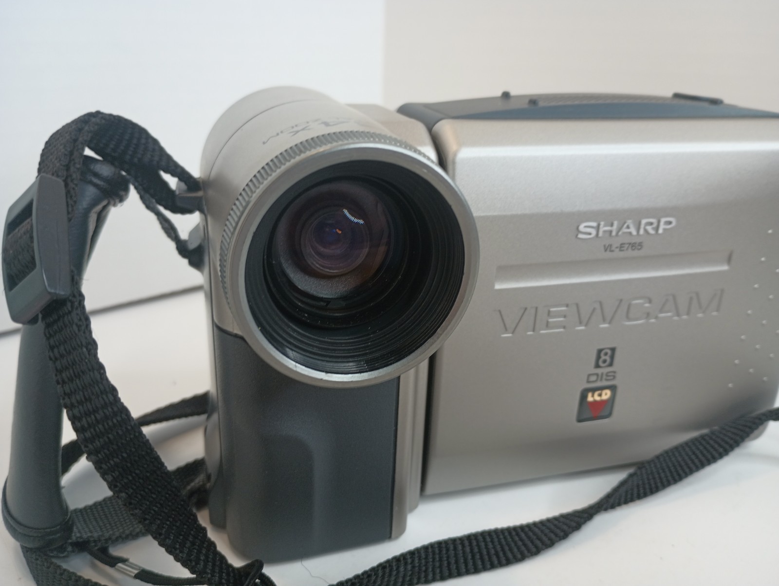 Sharp Viewcam VL-E765 8mm Video8 Camcorder Player Bundle Tested Works Wall Power