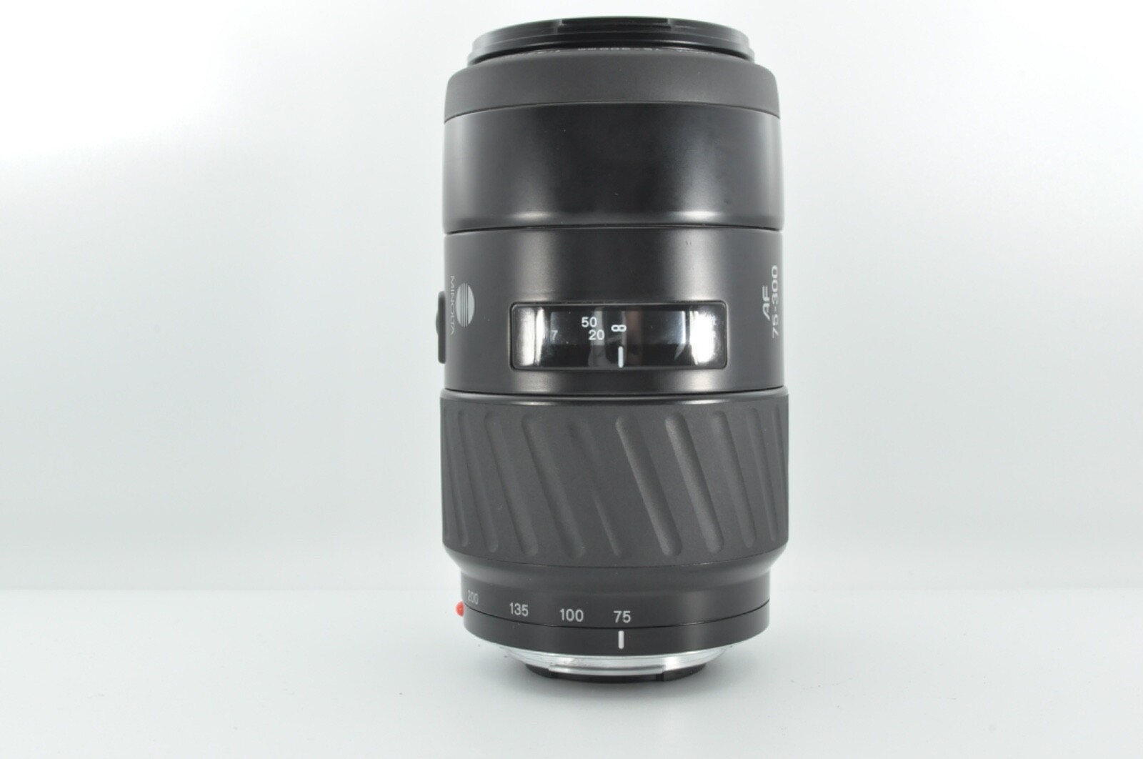 MINOLTA AF ZOOM 75-300mm f/4.5-5.6 α A mount Made in Japan Mold: None Fog: None