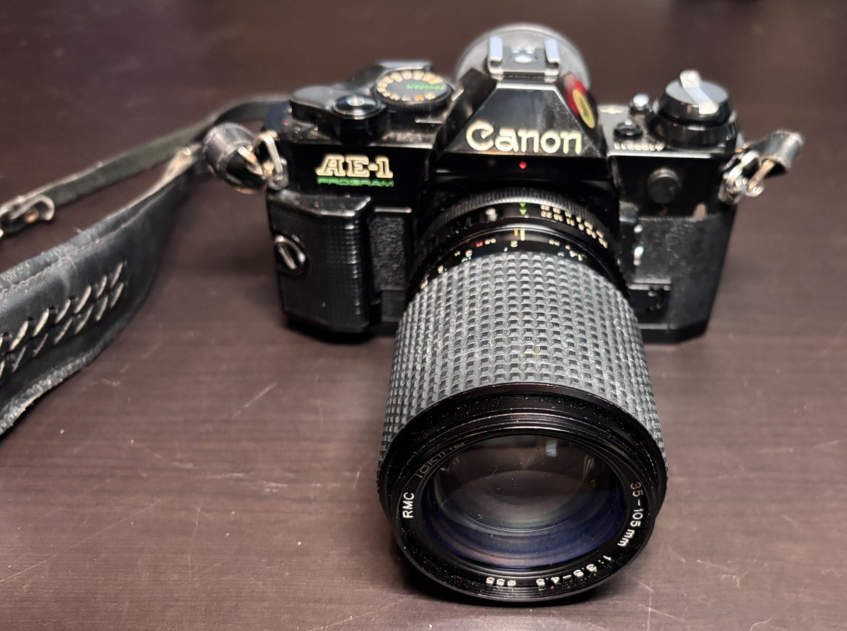 Canon AE-1 Program Black 35mm SLR Camera Tokina 35-105mm Lens Case Strap