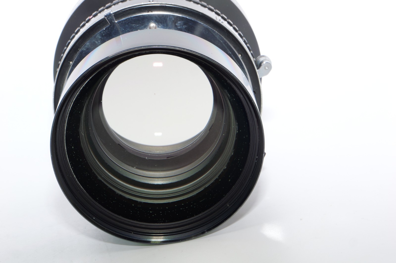 Schneider Symmar-S 480mm f/8.4 MC lens in Copal #3 shutter. Covers up to 14×17.