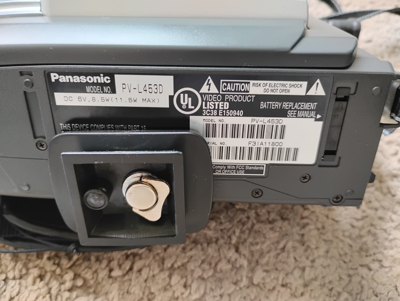 Panasonic Palmcorder VHSC PV-L453D With Bag And Battery Charger