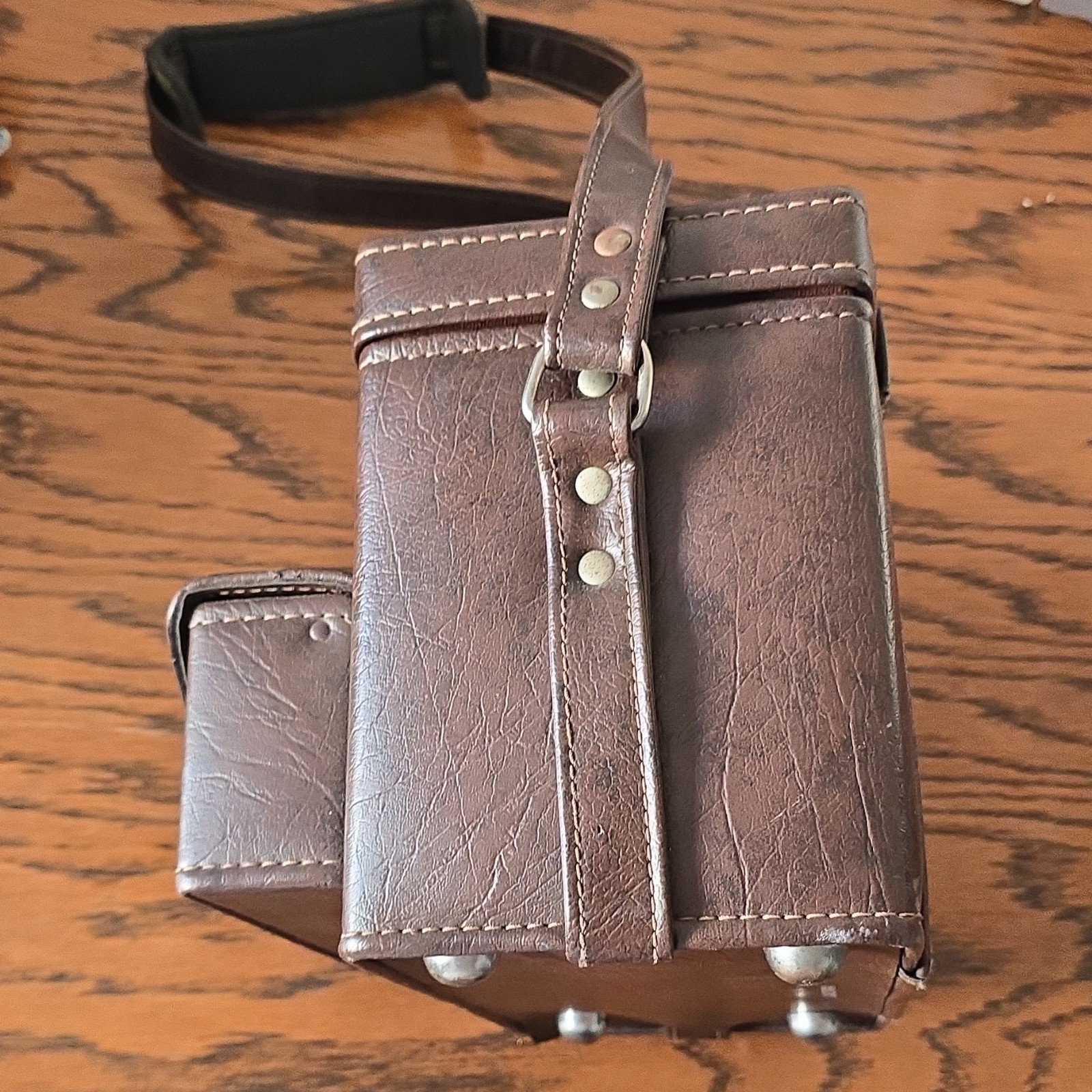 Brown Leather Camera Carry/Shoulder Bag Case with Strap, Made in Taiwan