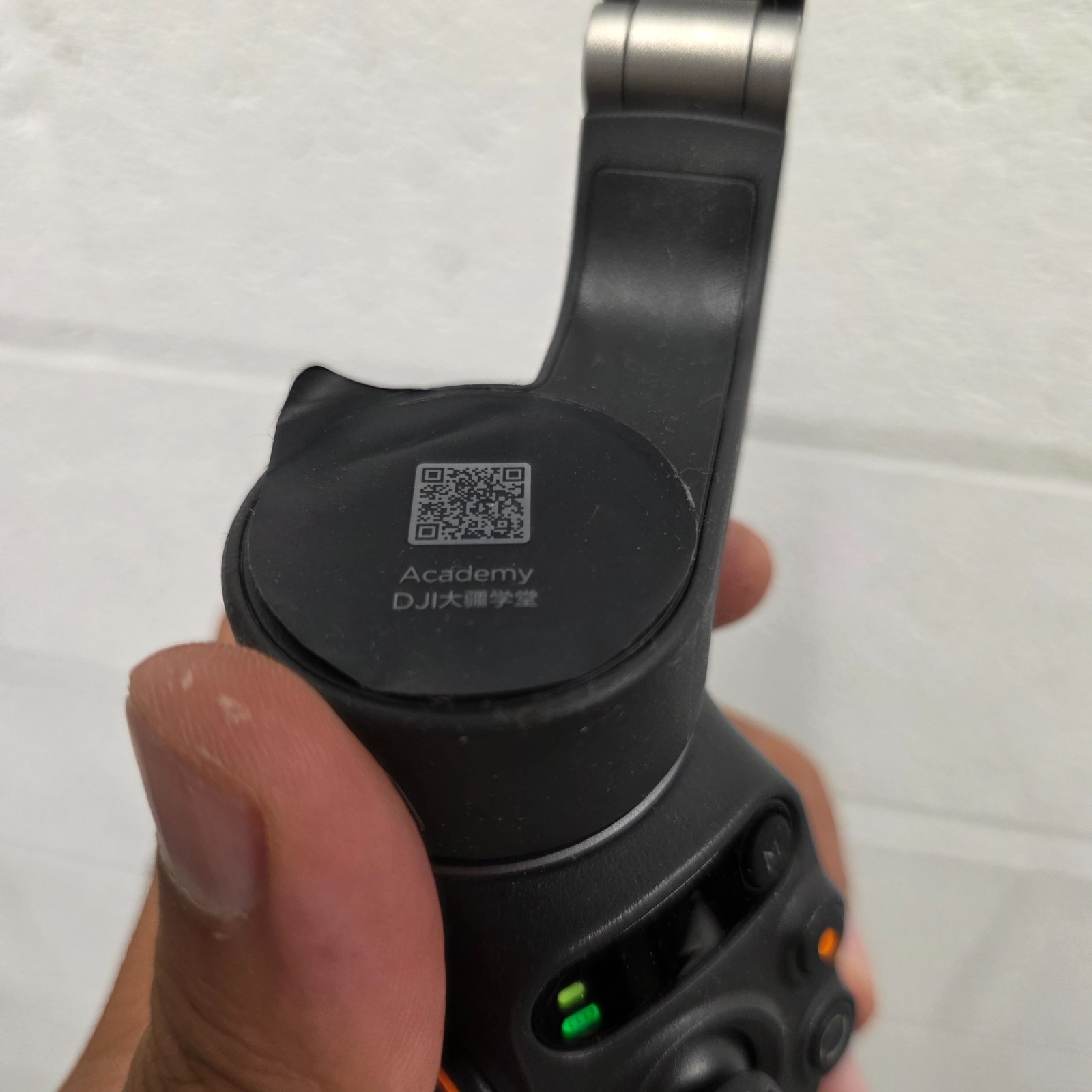 DJI Osmo Mobile 6 Smartphone 3-Axis Gimbal Stabilizer CP.OS.00000213.01
