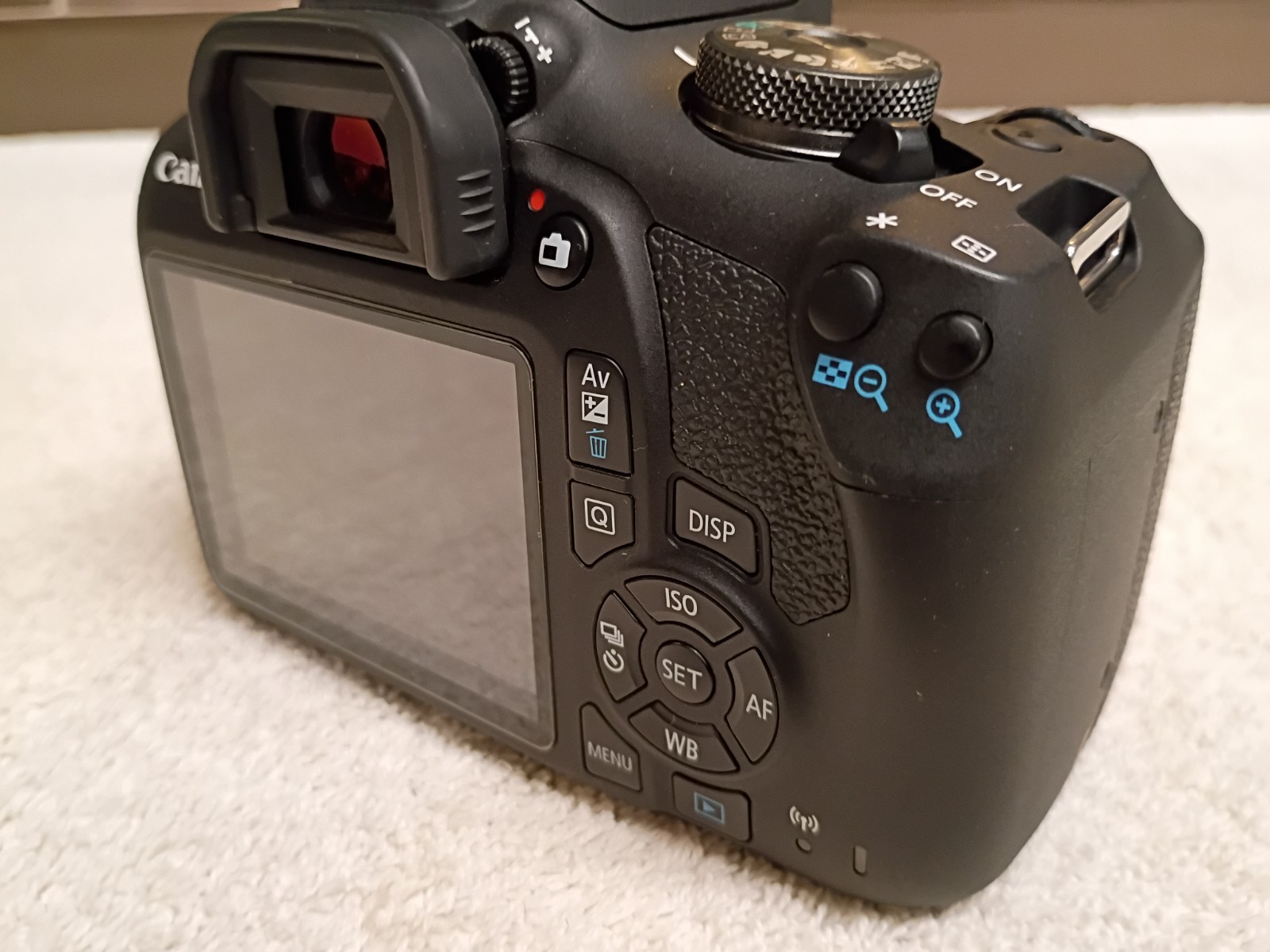 Canon EOS Rebel T7 DSLR Camera w/18-55mm+75-300mm Lenses+Canon Bag+Filters-MINT!