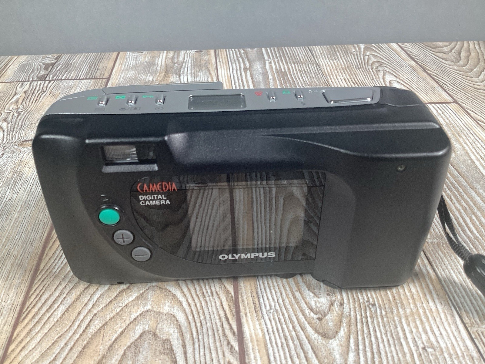 Olympus Digital Camera Model No D-360L – 1.3 Megapixel – Part Working Read Desc