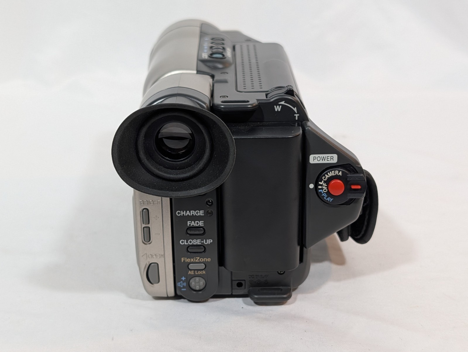 Canon ES6500V Hi8 8mm Video Camera Camcorder + Extras