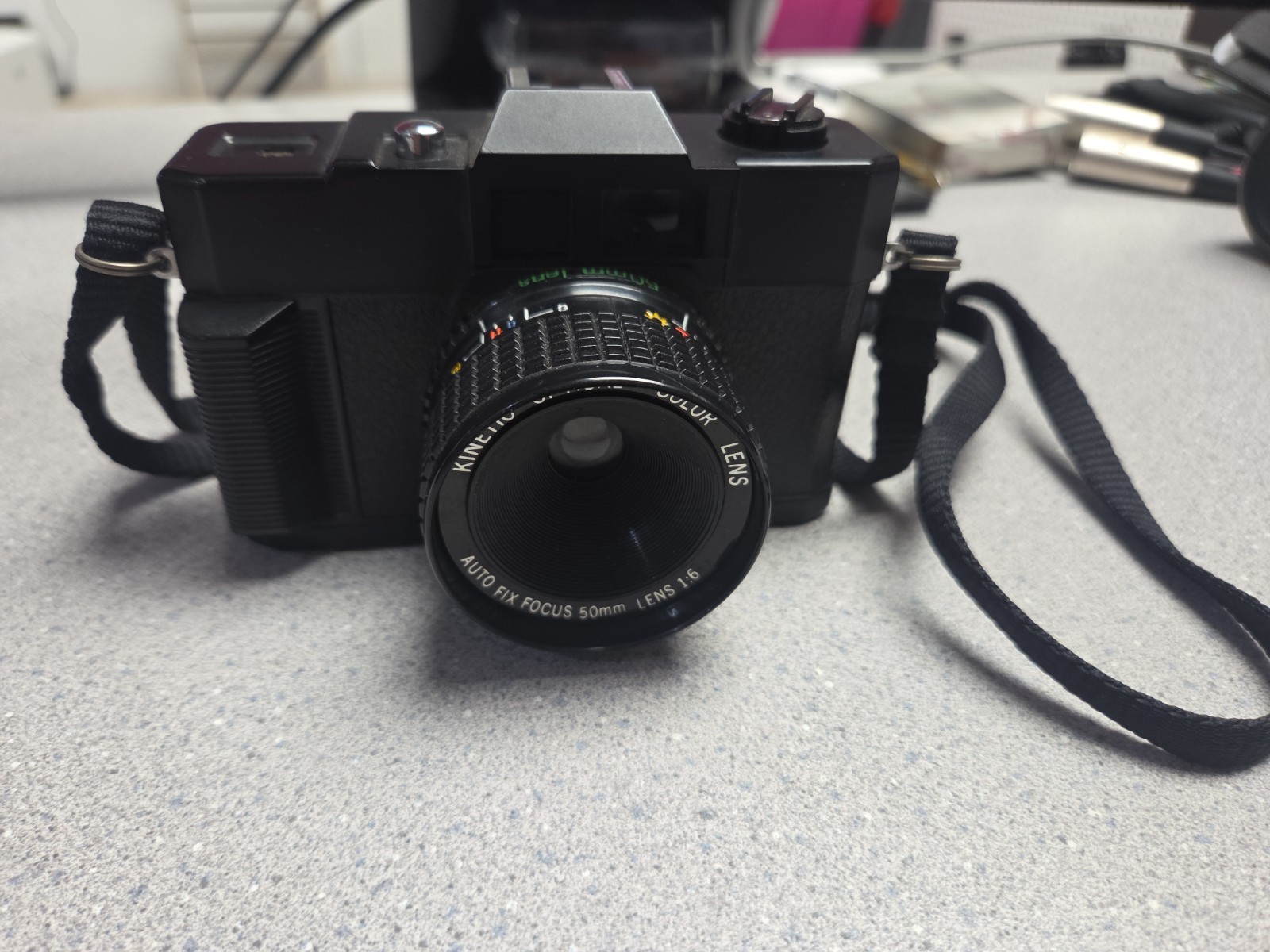 Kinetic 35 mm Film Camera Optical Color Lens Auto Fix Focus 50mm Lens 1:6 AS-IS