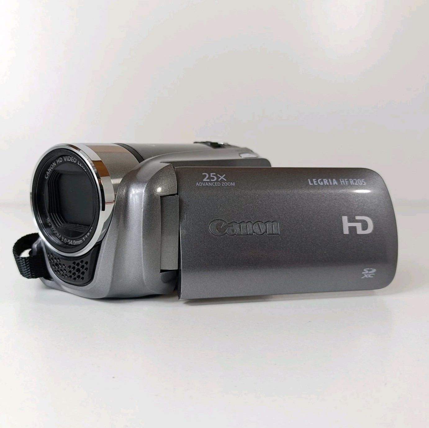 Canon Legria HF R205 Handheld High Definition Camcorder Silver Tested With Card