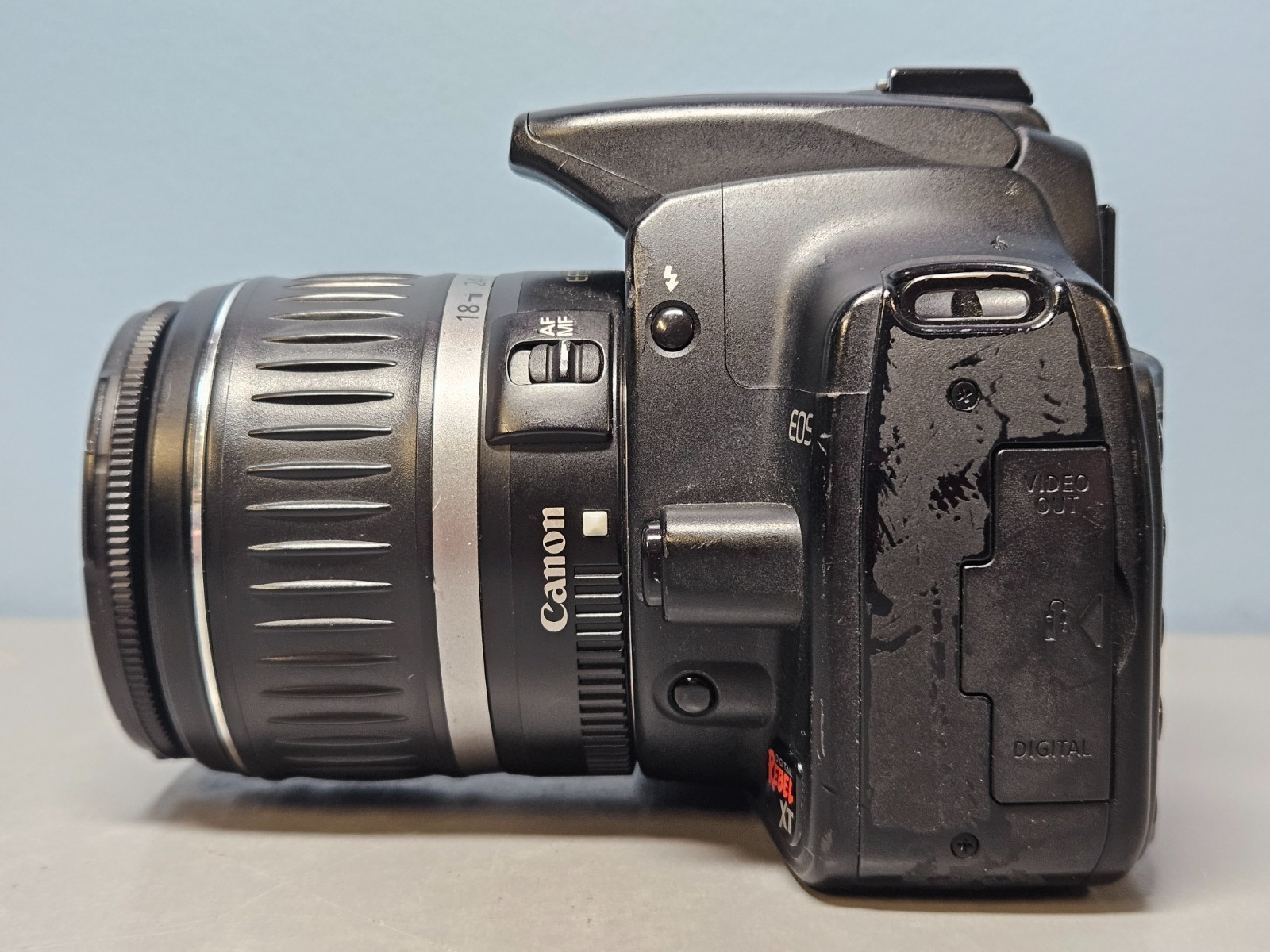 Canon Digital Rebel XT EOS Camera With Canon Zoom Lens EF-S 18-55mm – Pre-Owned