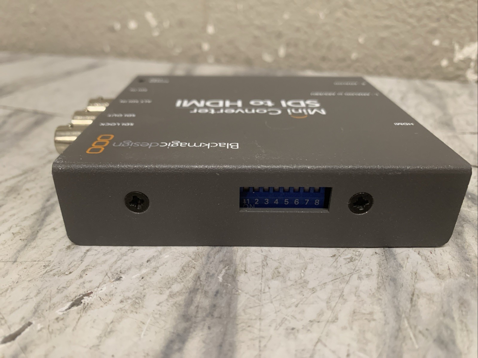 Blackmagic Design Mini Converter SDI to HDMI Only Works Great! No Power Supply.