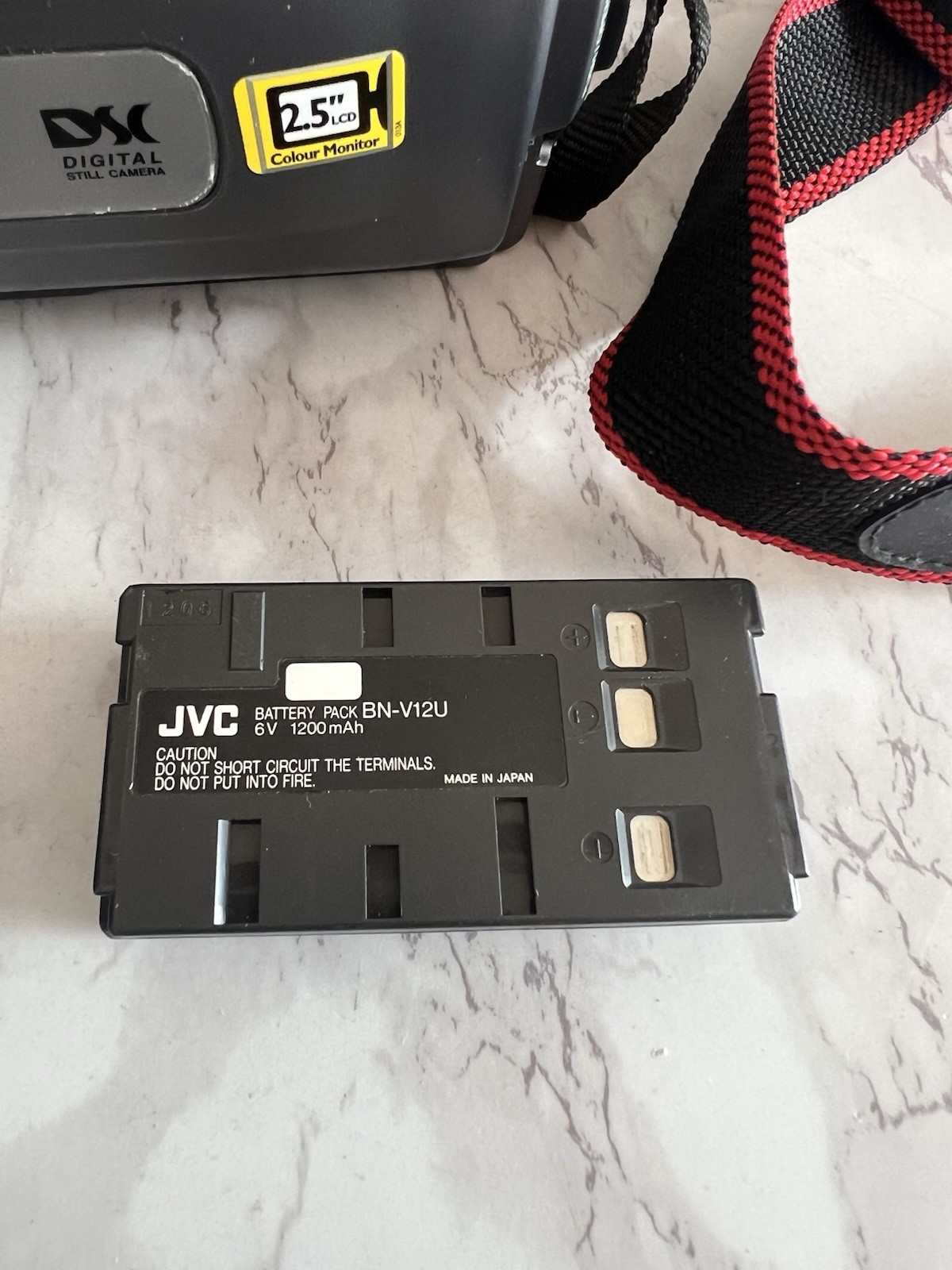 VTG JVC GR-AXM710U VHS-C Analog Camcorder