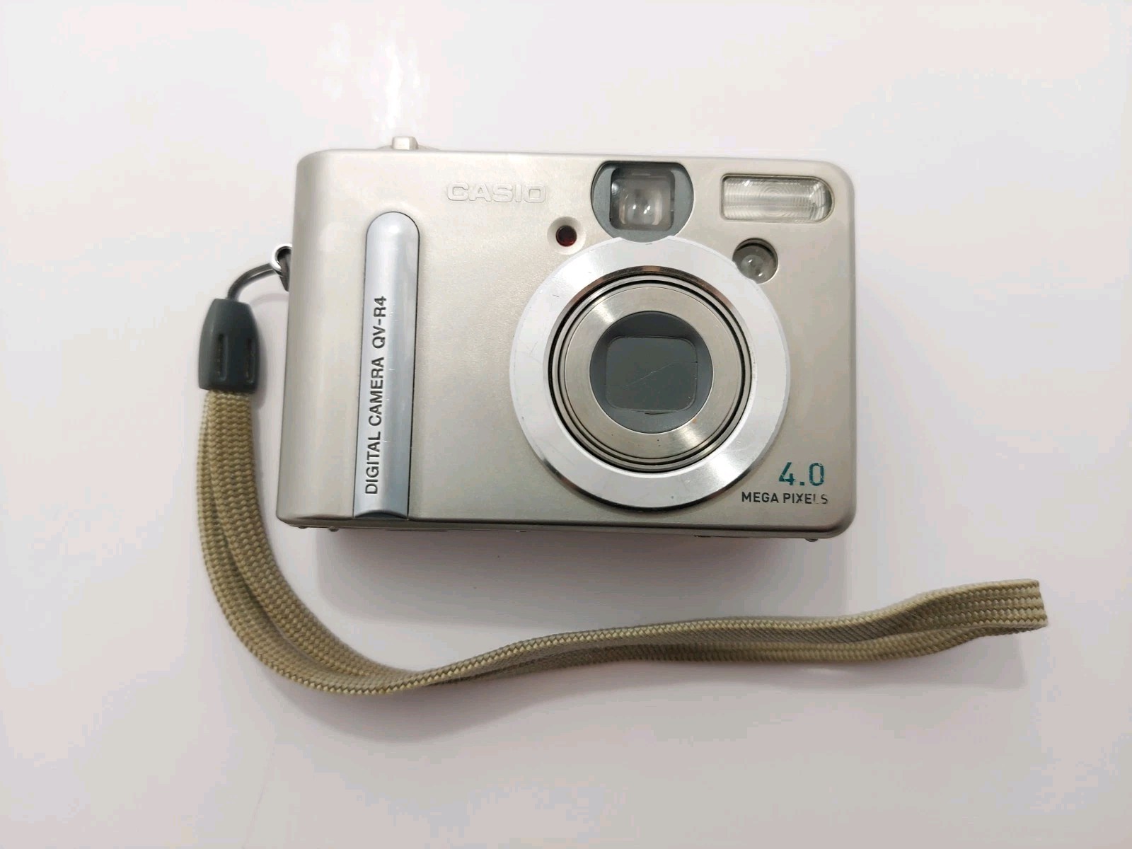 Casio QV QV-R40 4.0 MP Digital Camera – Silver