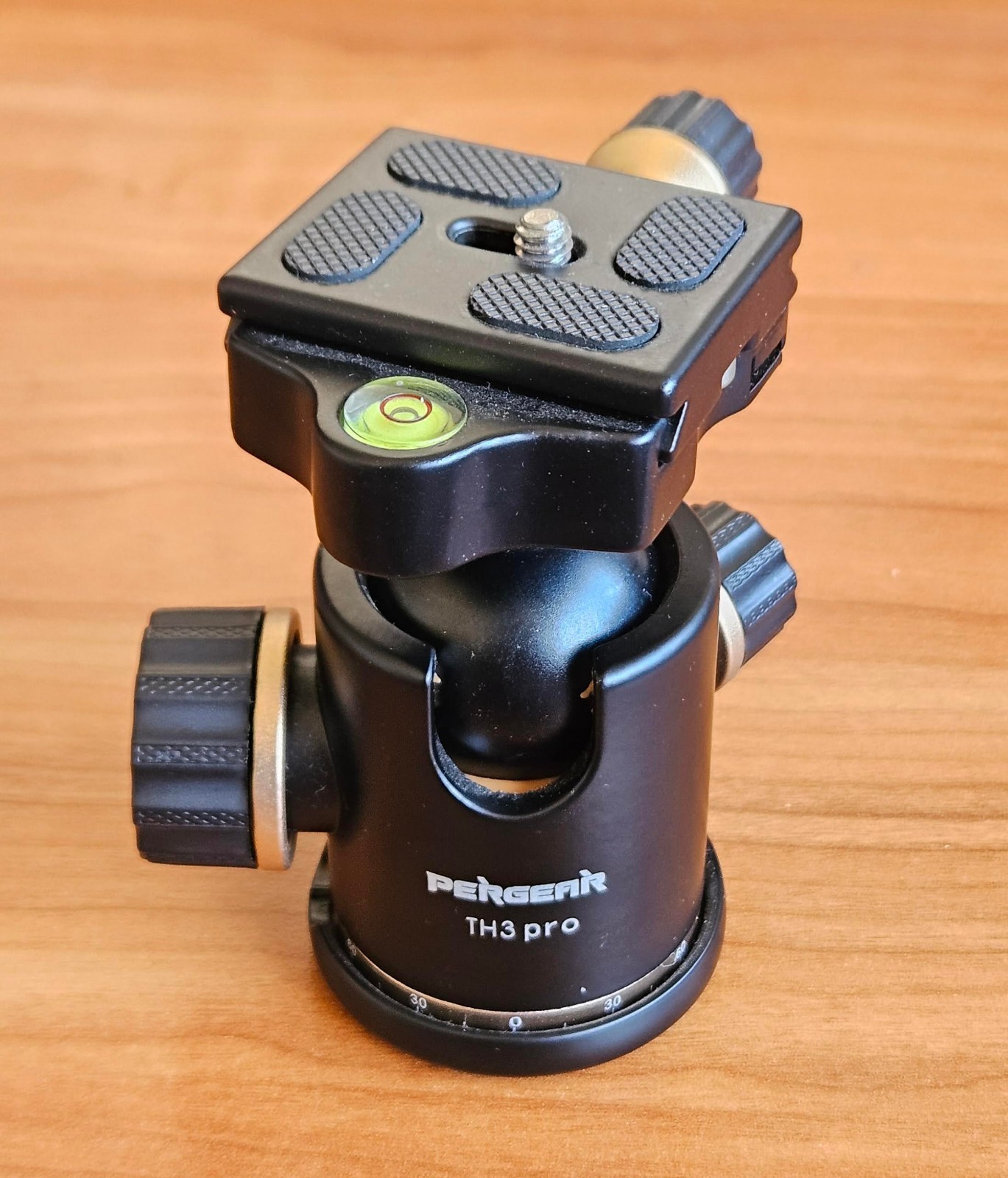 Pergear TH3 Pro Tripod Ball Head – Arca-Swiss Compatible – Excellent Condition