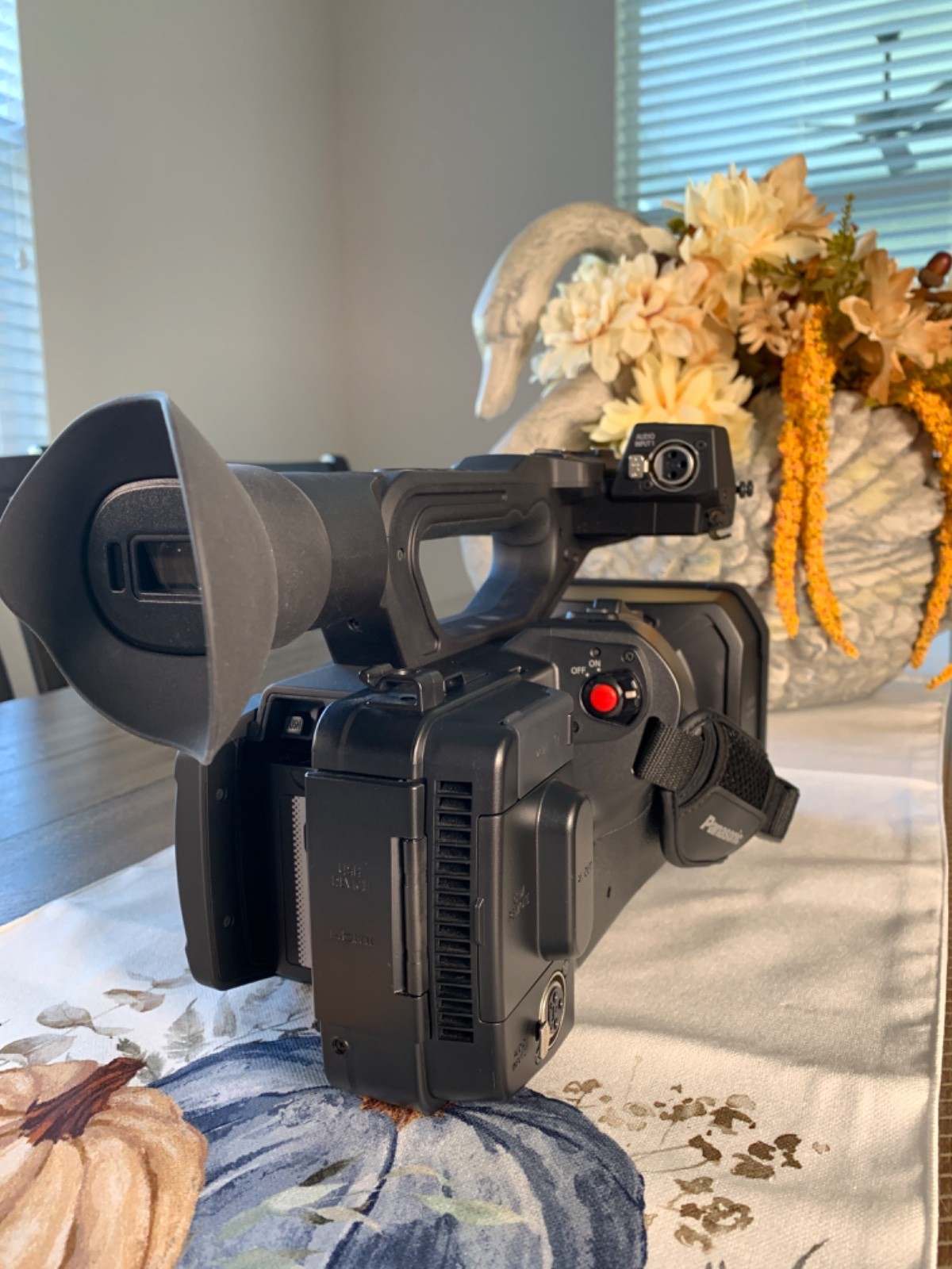 Panasonic AG-UX180 4k Professional Camcorder – only 75 HOURS! Yes, Nearly NEW!