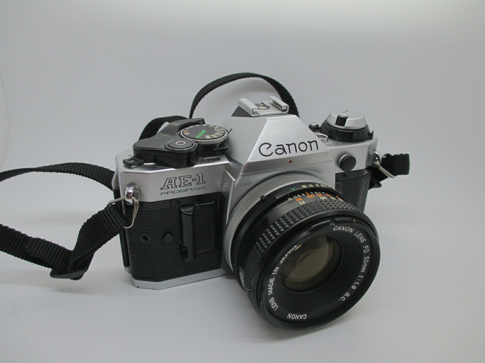 Canon AE-1 Program 35mm SLR Film Camera w/ 50mm f/1.8 FD Lens – WORKING PERFECT
