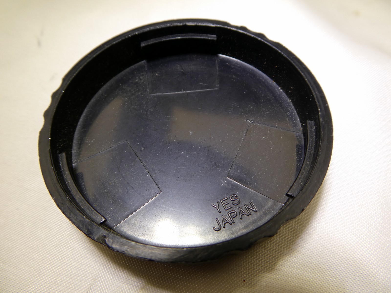 YES Rear Lens Cap twist on type for Canon EOS EF lenses 2X EF