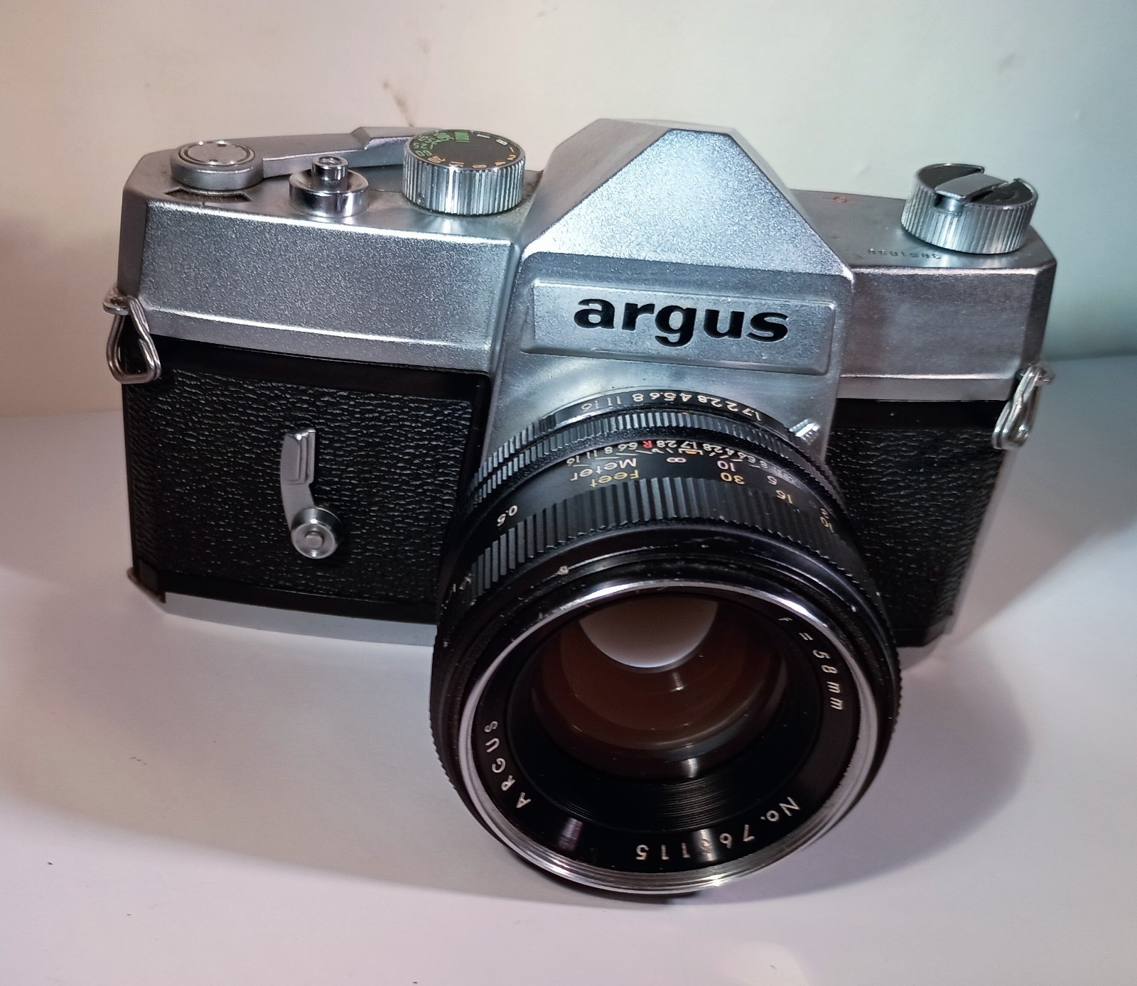 ARGUS SLR Film Camera w/ ARGUS 58mm f1.7 lens