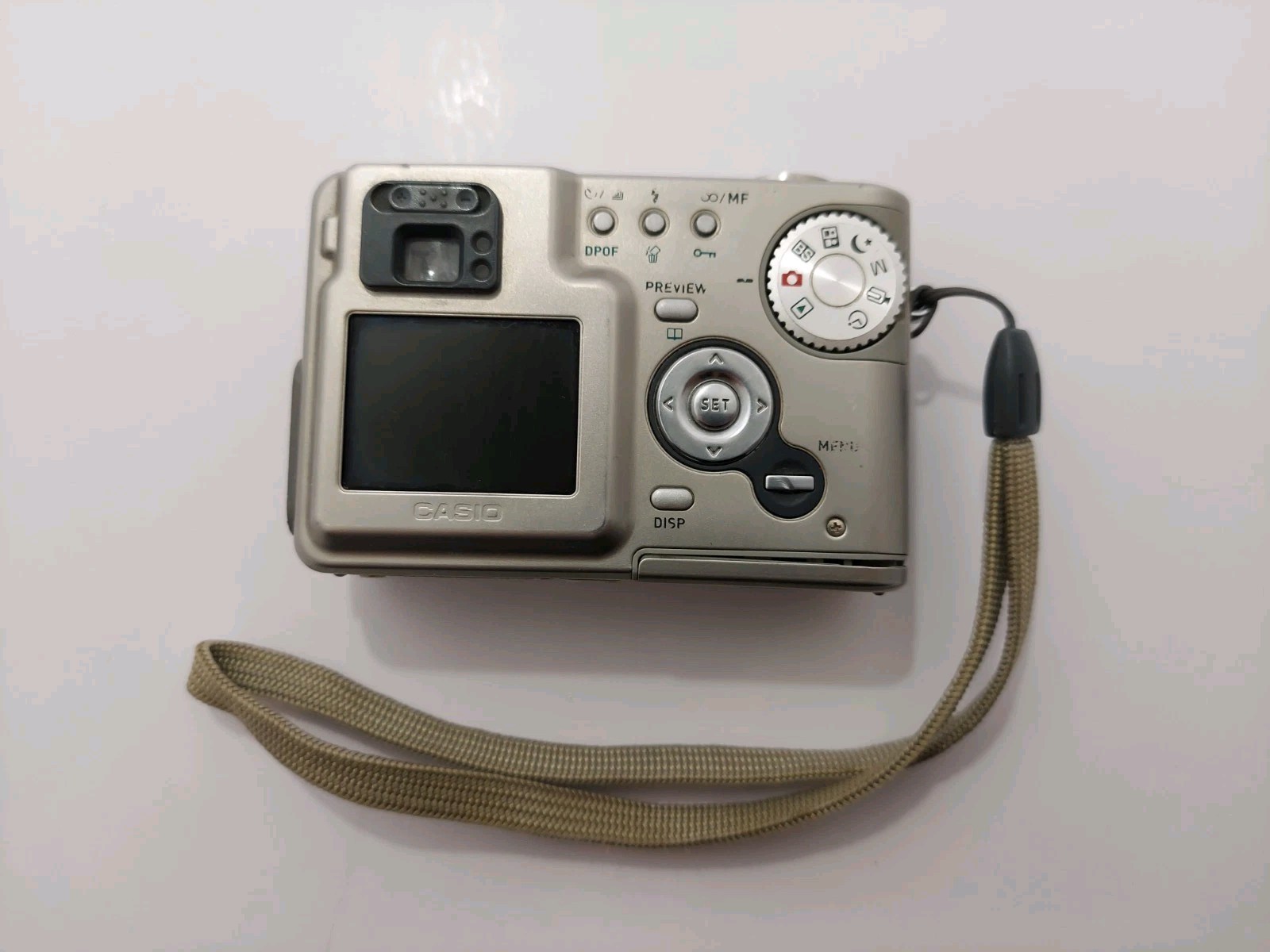 Casio QV QV-R40 4.0 MP Digital Camera – Silver