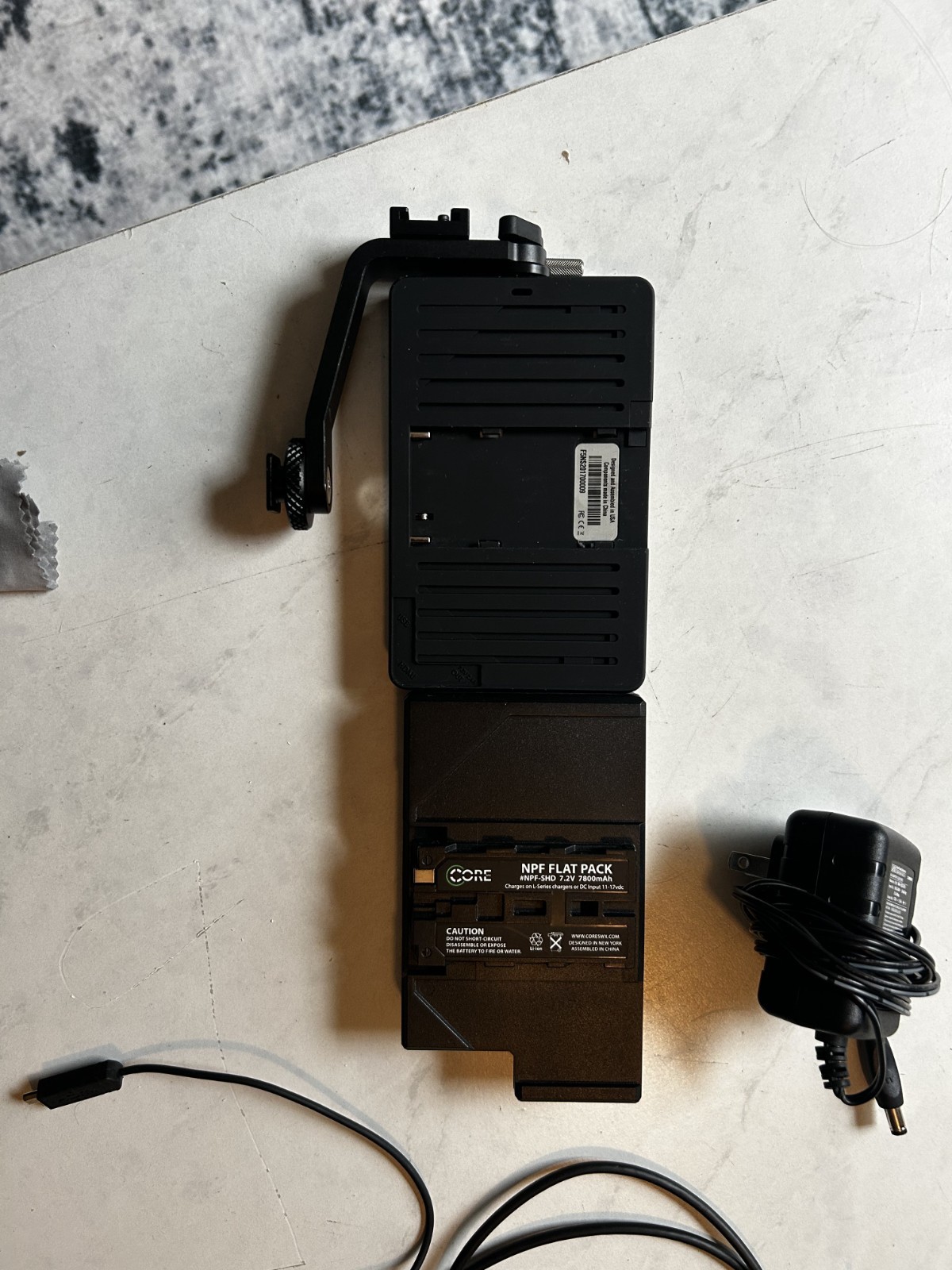 SmallHD FOCUS 5″ On-Camera Monitor With Core Battery, Chargers, and Hot Power
