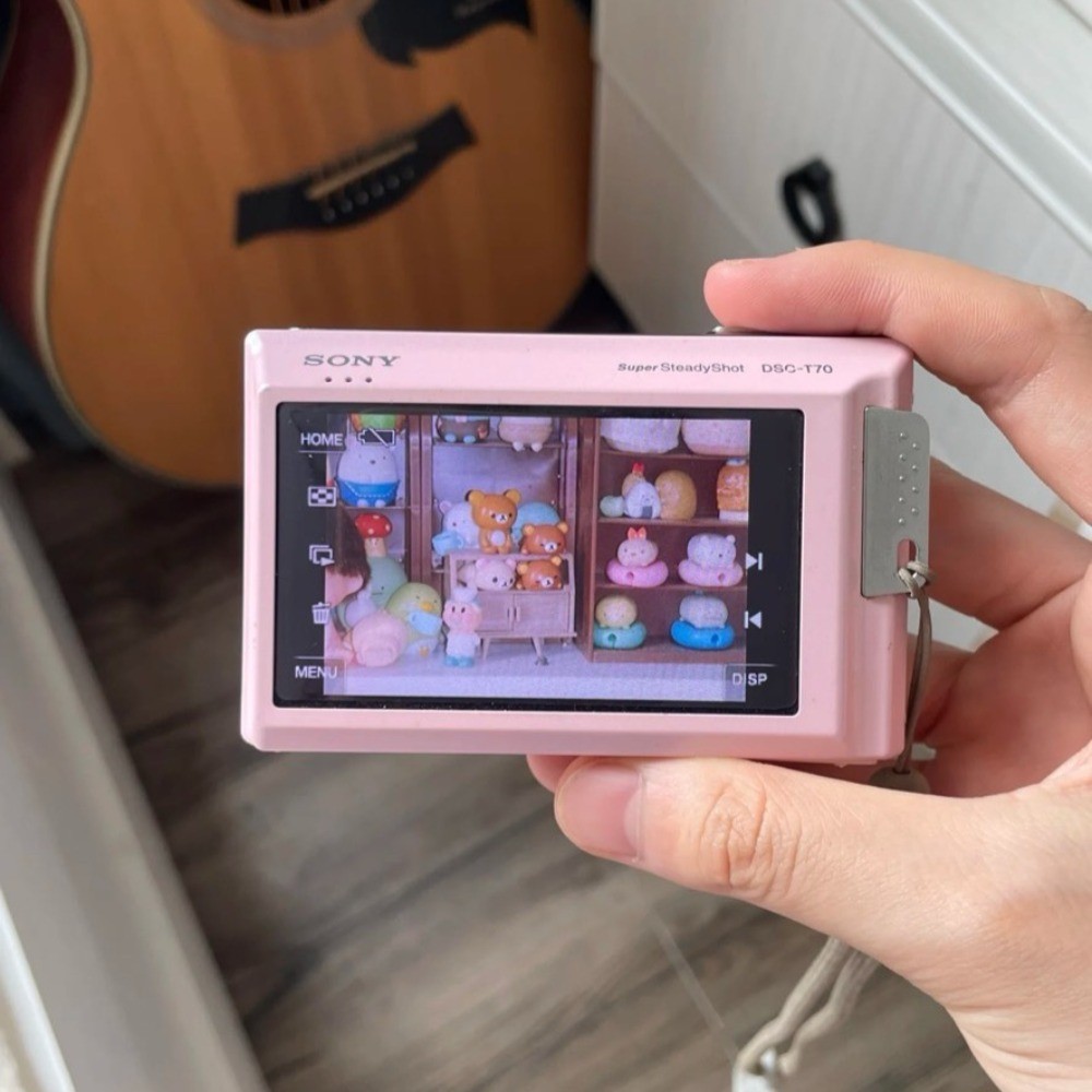 Sony Cyber Shot DSC-T70 8.1MP 3x Optical Zoom CCD Digital Camera – Pink