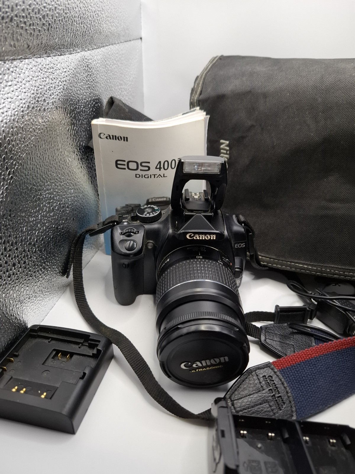 Canon EOS 400D Digital SLR Camera 28-80mm Lens & Accessories & Bag Bundle