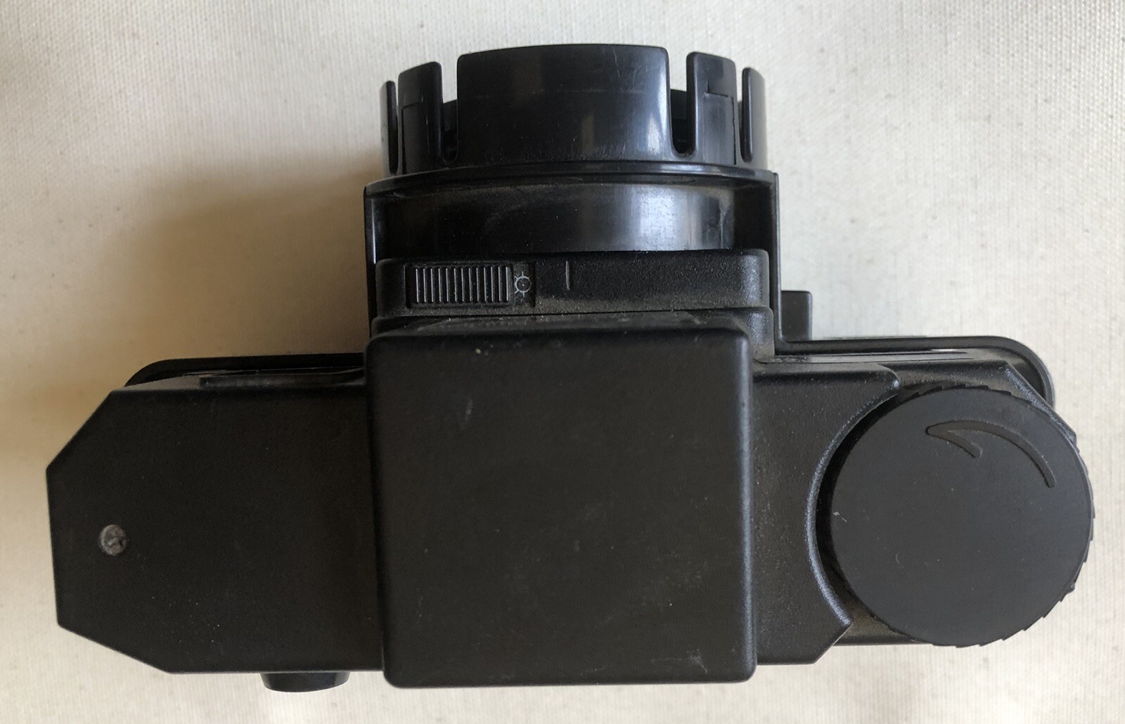 HOLGA 120 SF – = Medium format SLR Film Camera with lens & flash –