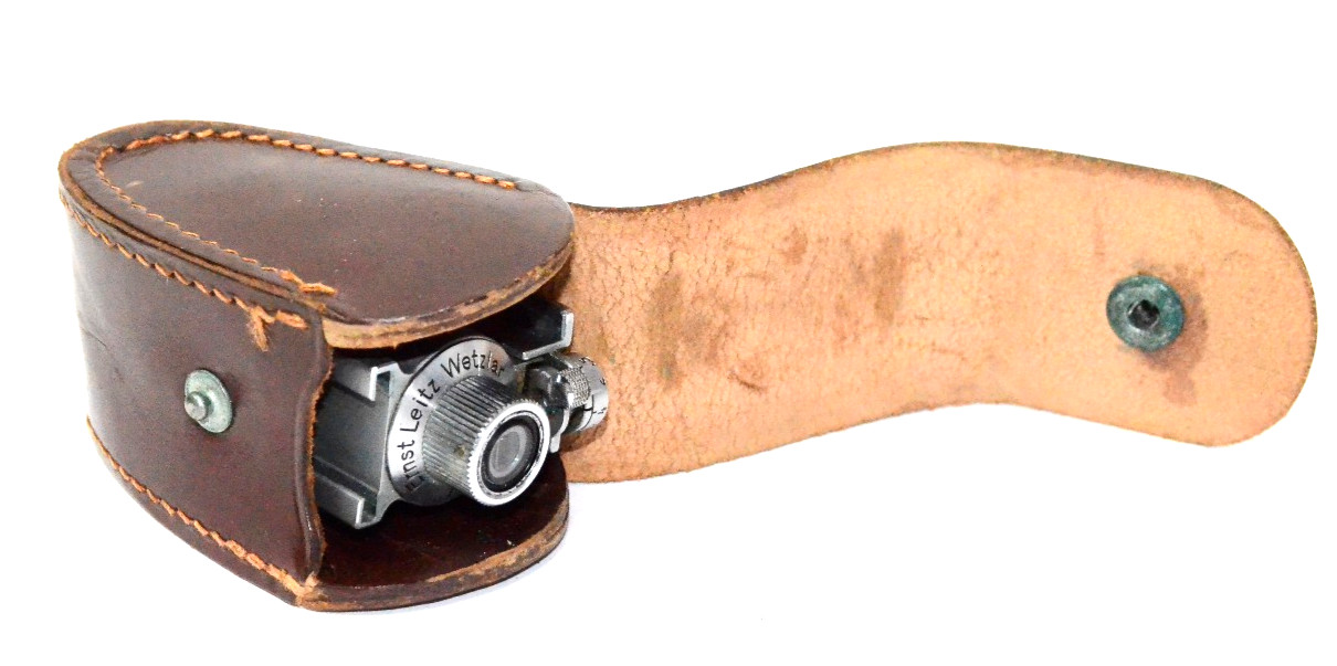 Leica VIDOM 3.5-13.5cm Universal View Finder in Leitz Leather Case