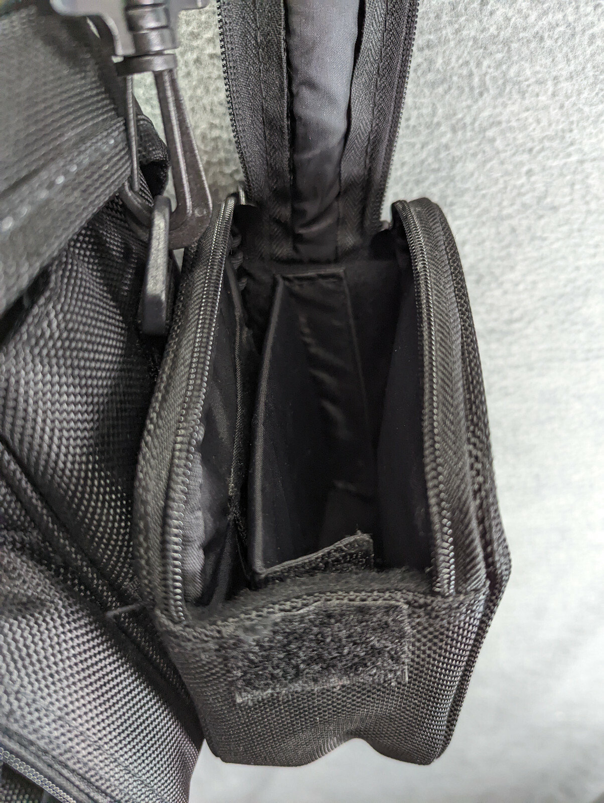 Kodak Black Camera Carry Shoulder Bag – 4 Compartments