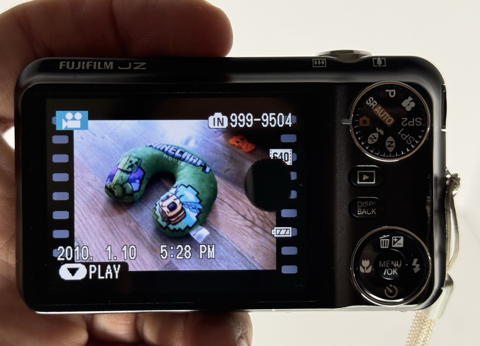 Fujifilm FinePix JZ300 12MP Digital Camera Black 10x Zoom Works W/ Screen Issue!